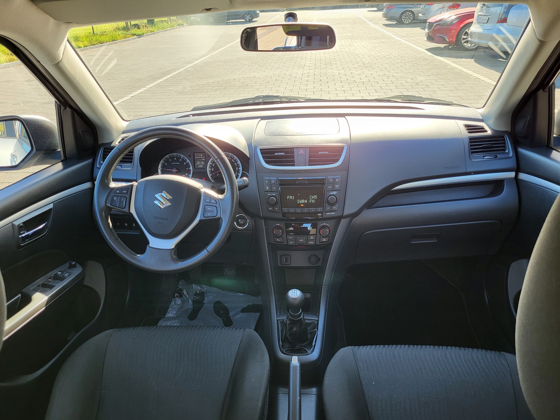 SUZUKI Swift 1.2i 16V GL Top-image-5