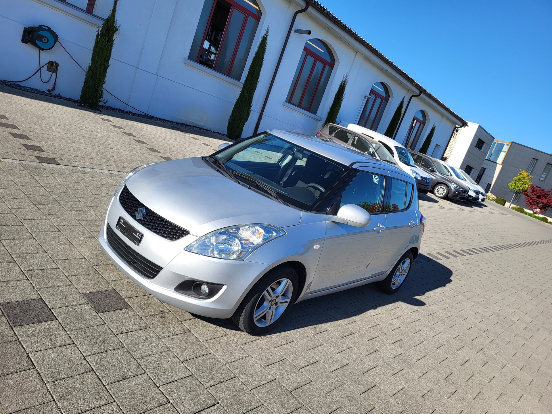 SUZUKI Swift 1.2i 16V GL Top-image-3