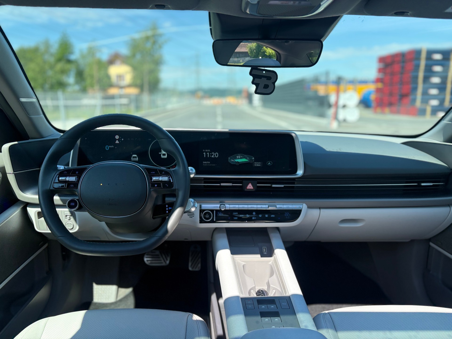 HYUNDAI Ioniq 6 77kWh Launch Edition 2WD-image-9