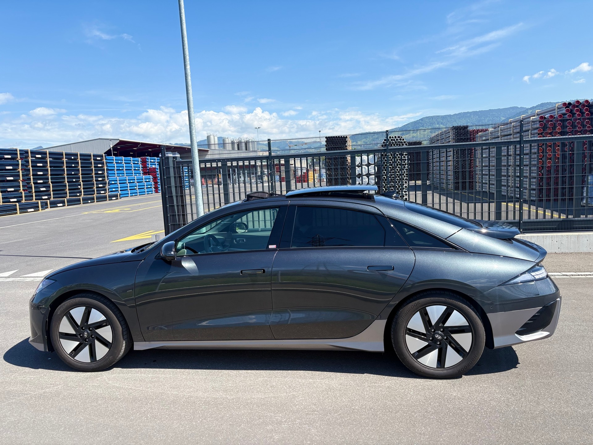HYUNDAI Ioniq 6 77kWh Launch Edition 2WD-image-5