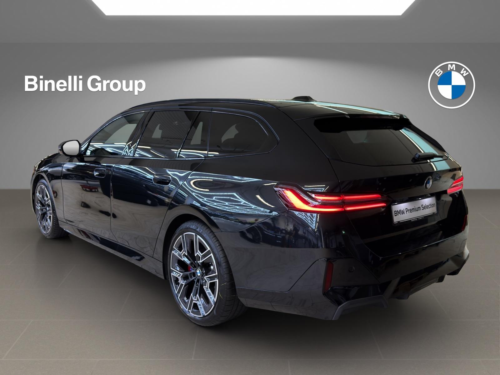 BMW 520d xDrive Touring M Sportpaket Pro-showroom-element-2