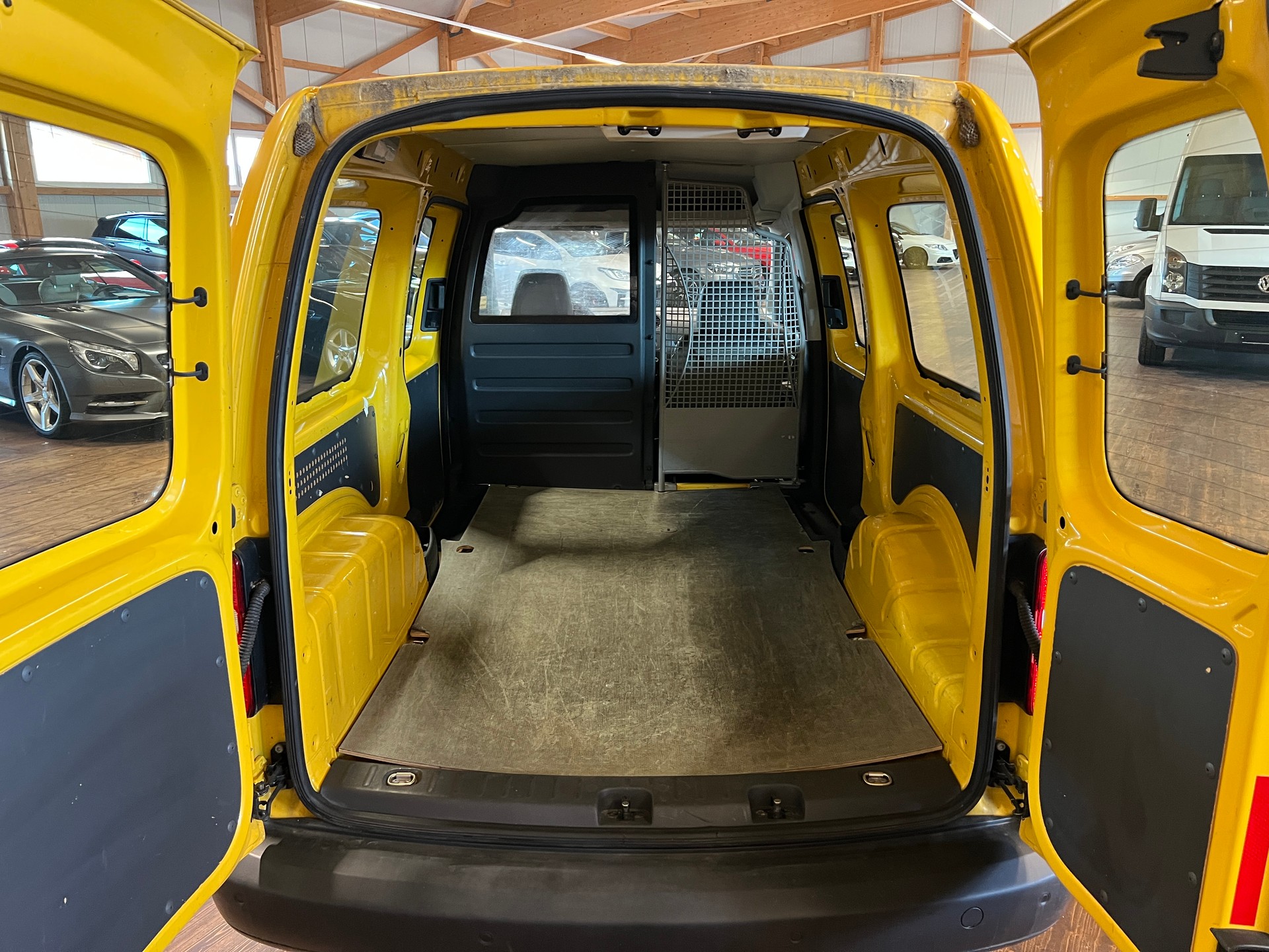 VW Caddy Maxi 1.2 TSI-image-14
