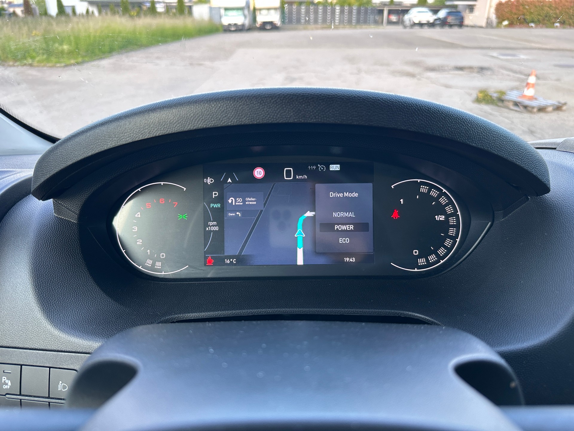 PEUGEOT 2.2 BlueHDi 140 S/S L3H2-image-12