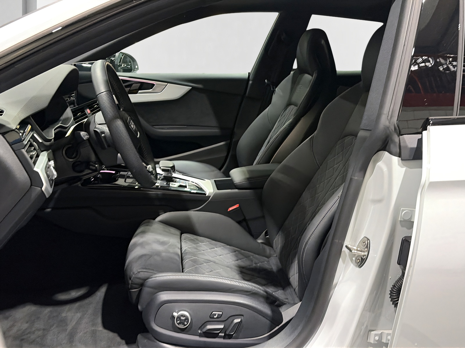 AUDI S5 Sportback 3.0 TDI qu**S-Sportsitze,5-Jahre Werksgarantie,Panodach**Np CHF 122'000.-**-image-8