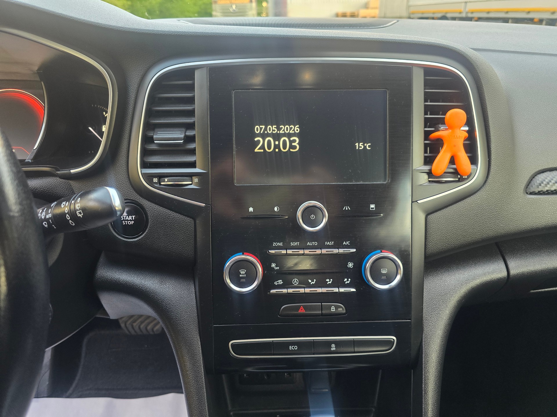 RENAULT Mégane Grandtour 1.5 dCi 90th Anniversary EDC-image-21