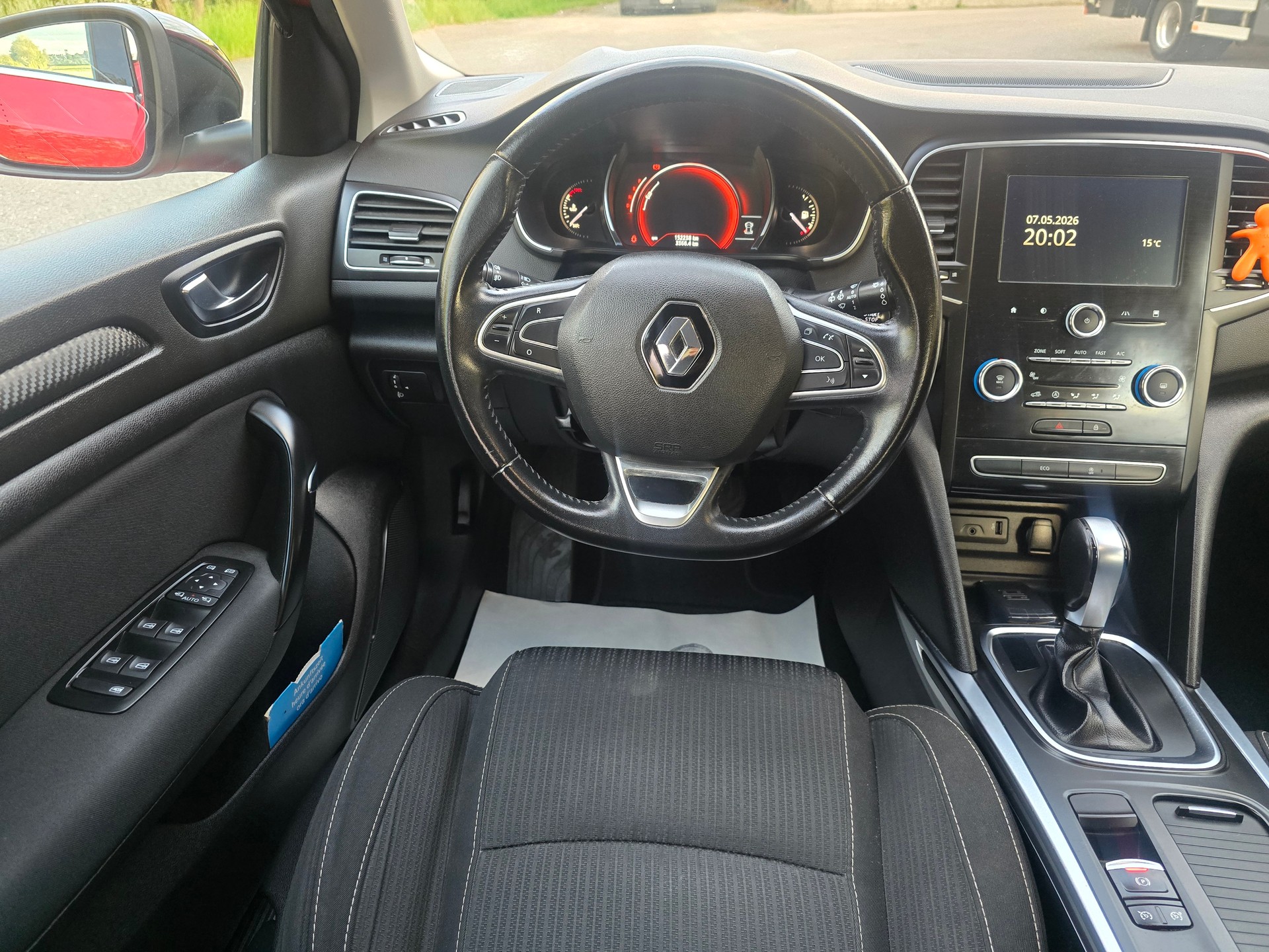 RENAULT Mégane Grandtour 1.5 dCi 90th Anniversary EDC-image-16