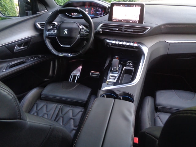 PEUGEOT 3008 2.0 BlueHDi GT EAT-image-2