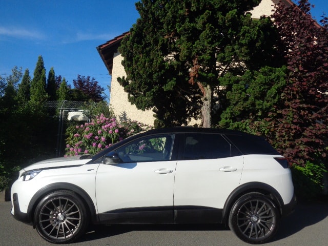 PEUGEOT 3008 2.0 BlueHDi GT EAT-image-1