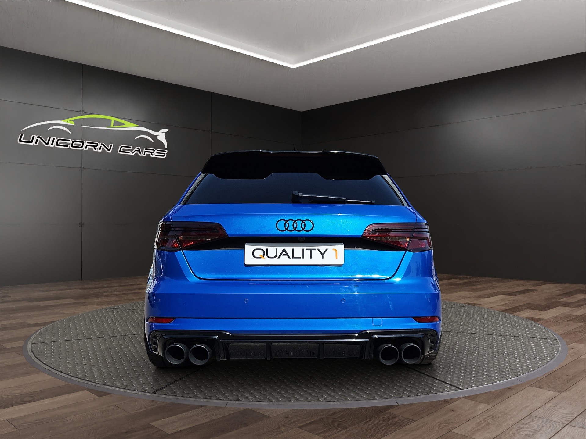 AUDI RS3 Sportback 2.5 TSI quattro S-tronic-showroom-element-3