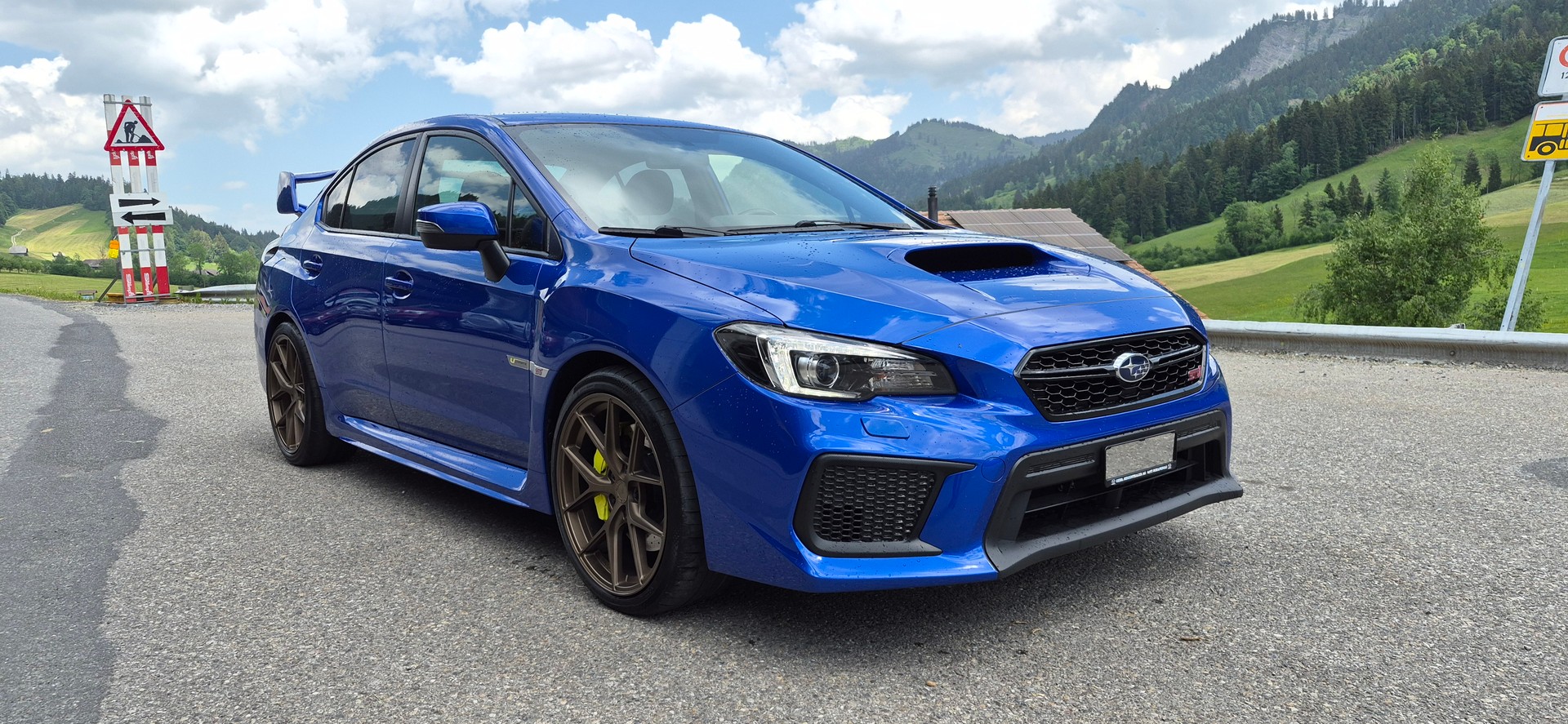 SUBARU WRX 2.5 Turbo 4WD STI Swiss-showroom-element-2