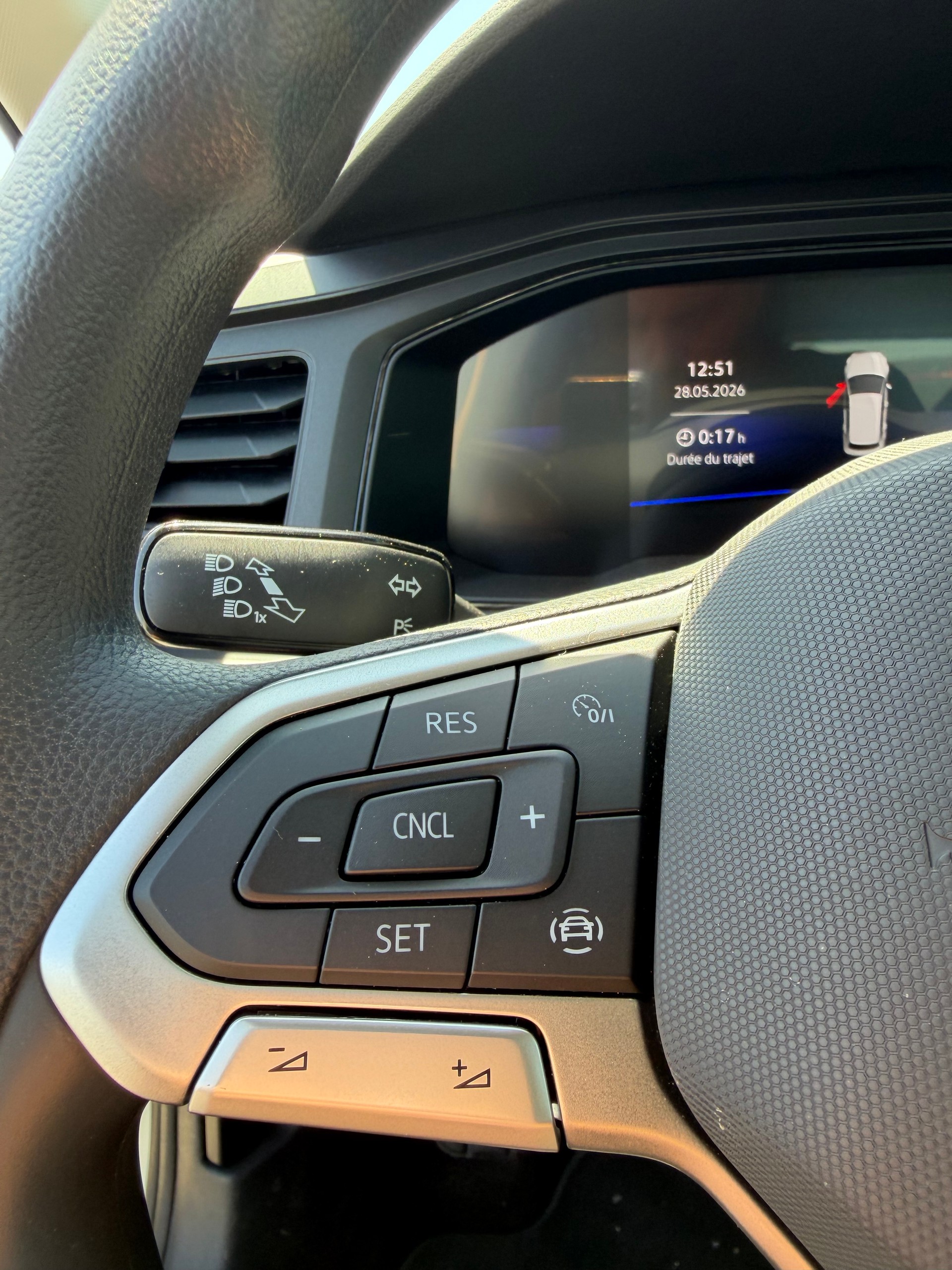 VW Polo 1.0 TSI Life-image-11