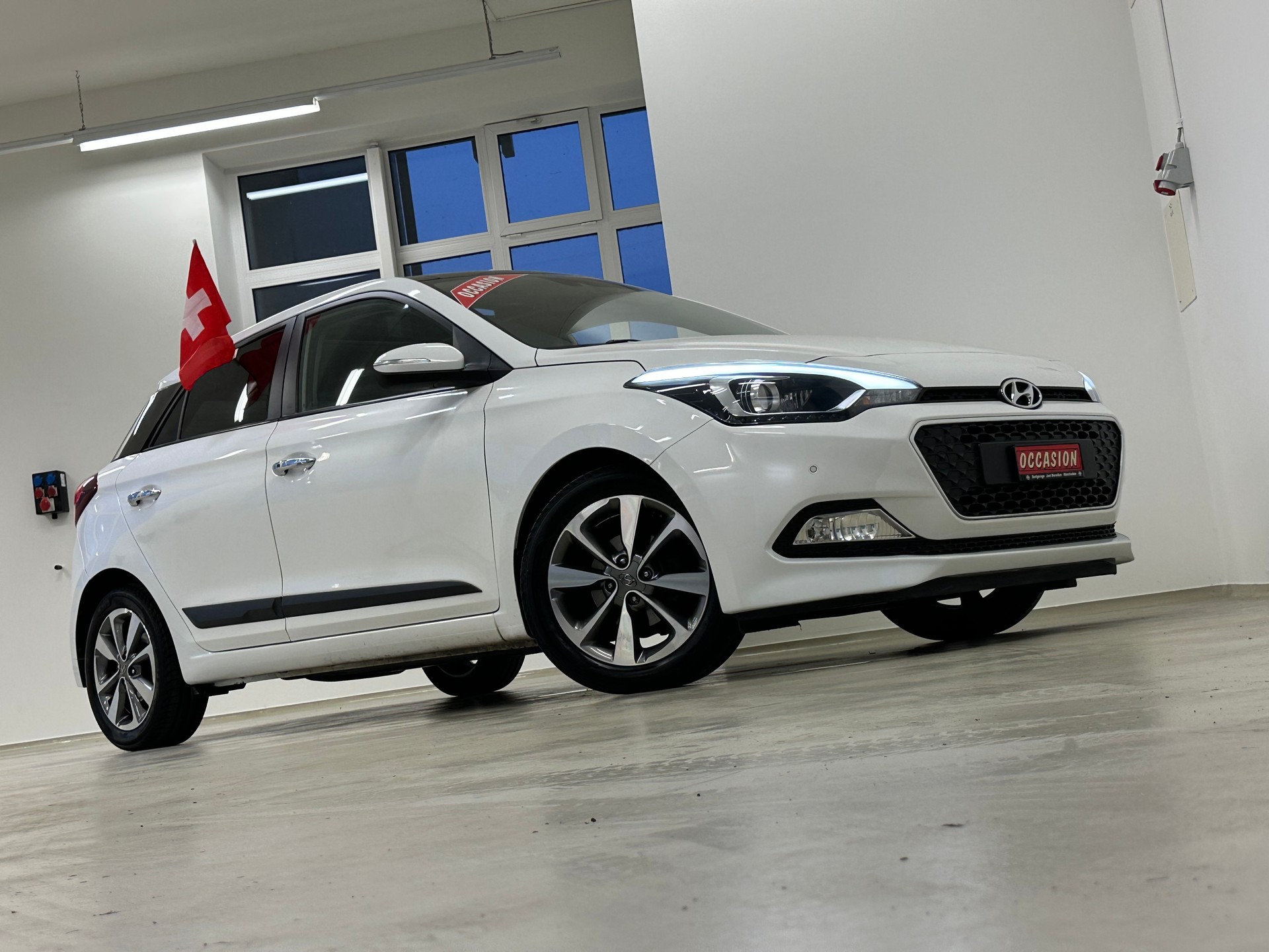 HYUNDAI i20 1.4 Vertex-image-6