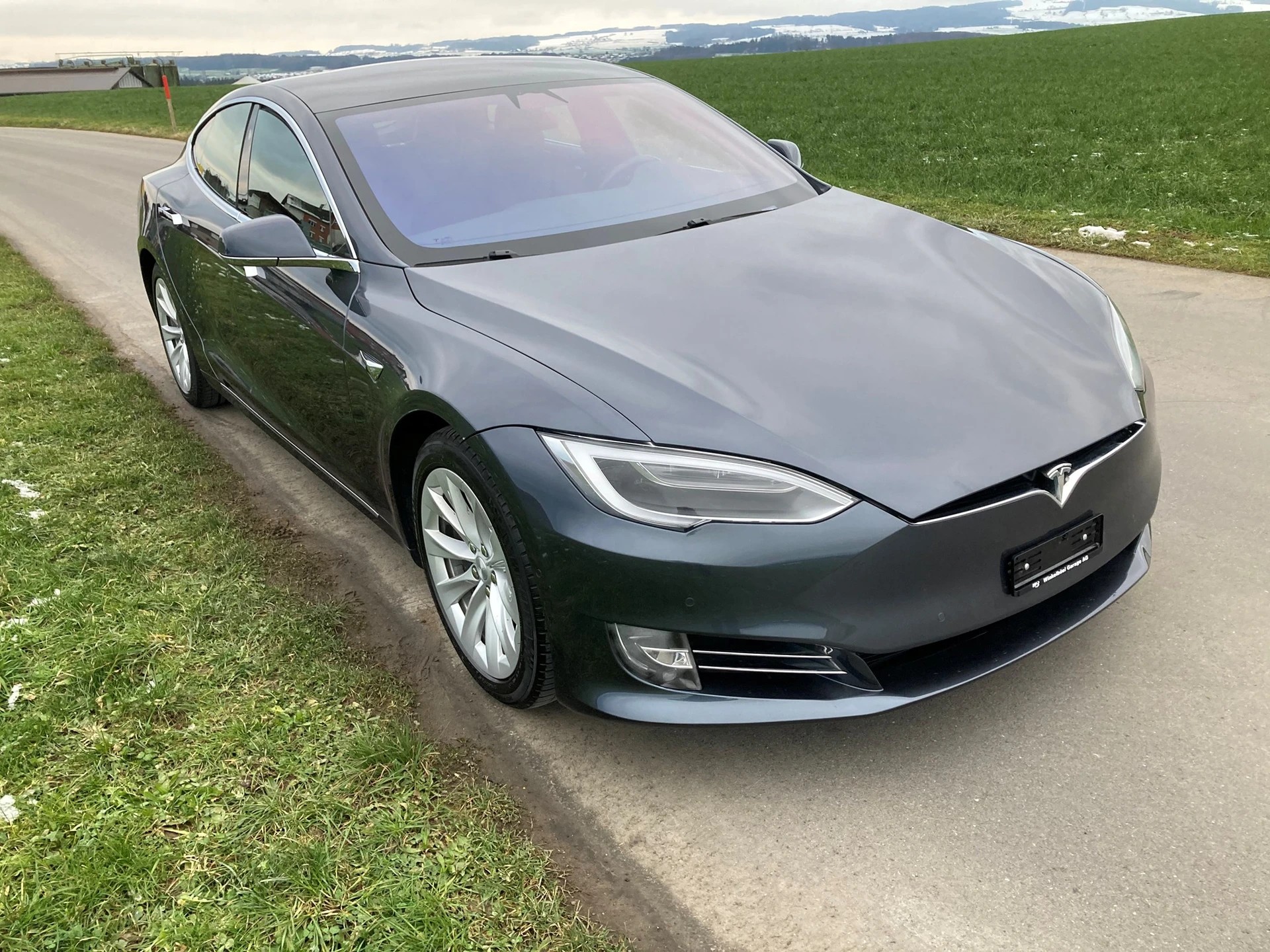 TESLA Model S 75 D 4x4-image-1