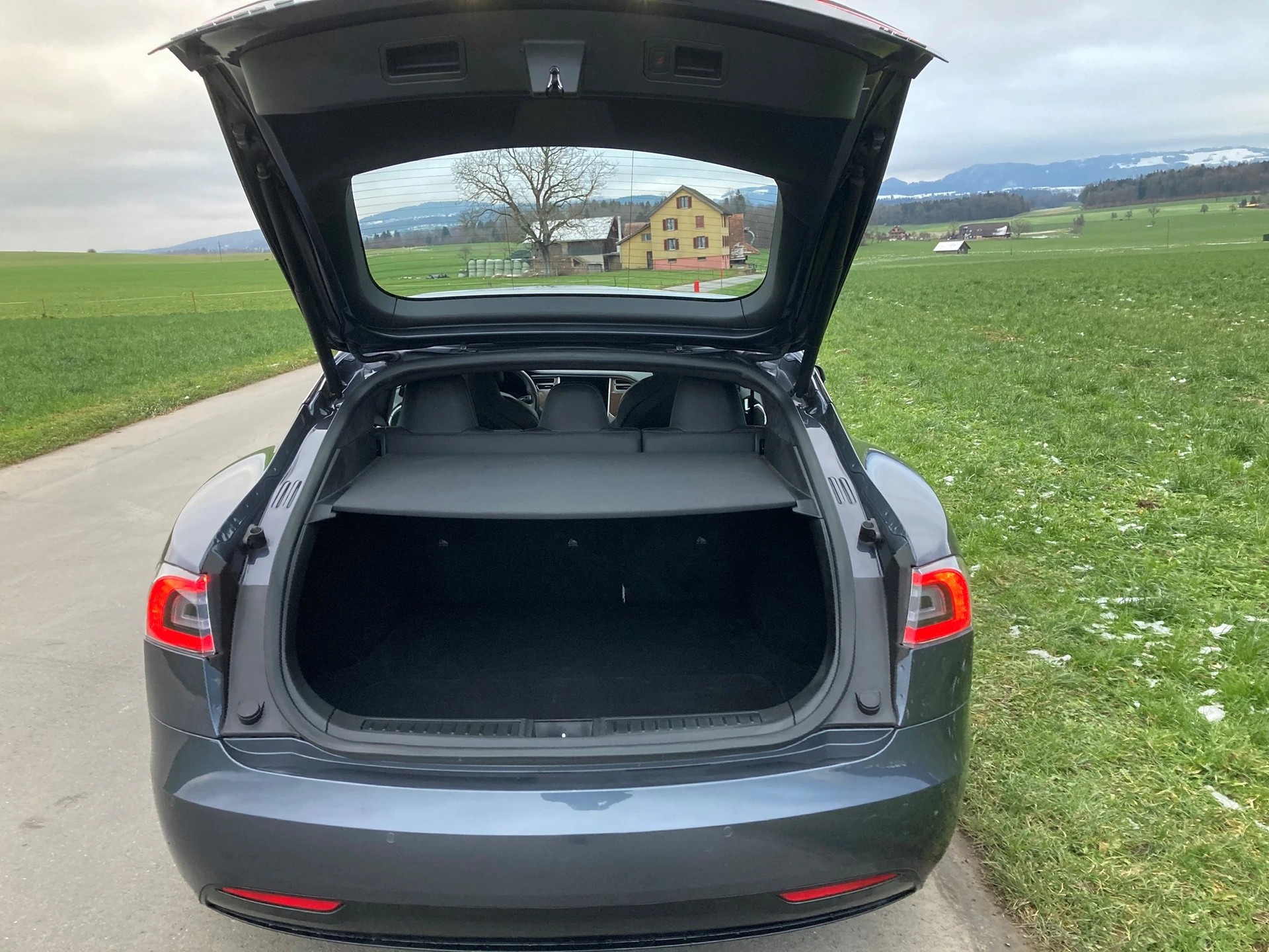 TESLA Model S 75 D 4x4-image-5