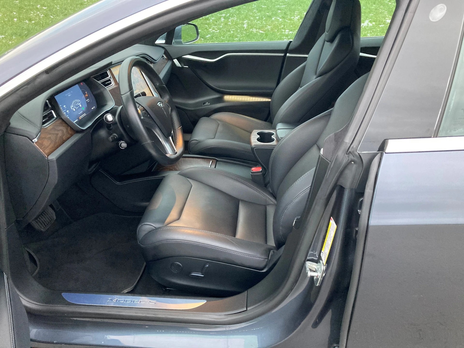 TESLA Model S 75 D 4x4-image-6