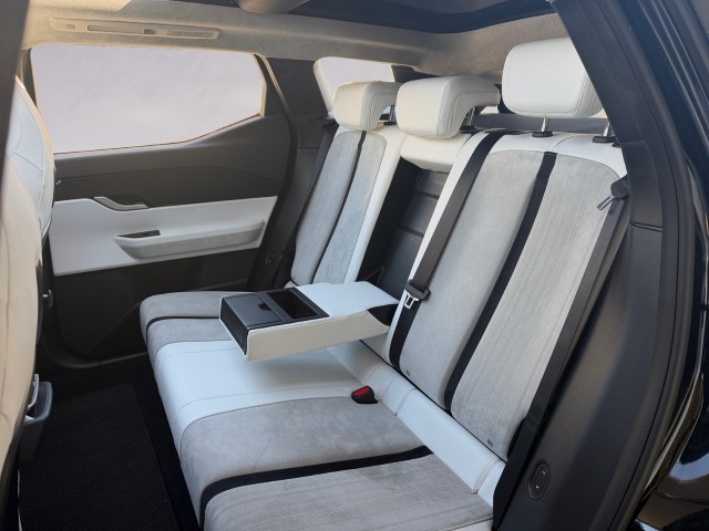 FISKER Ocean 113kWh Extreme AWD-image-9