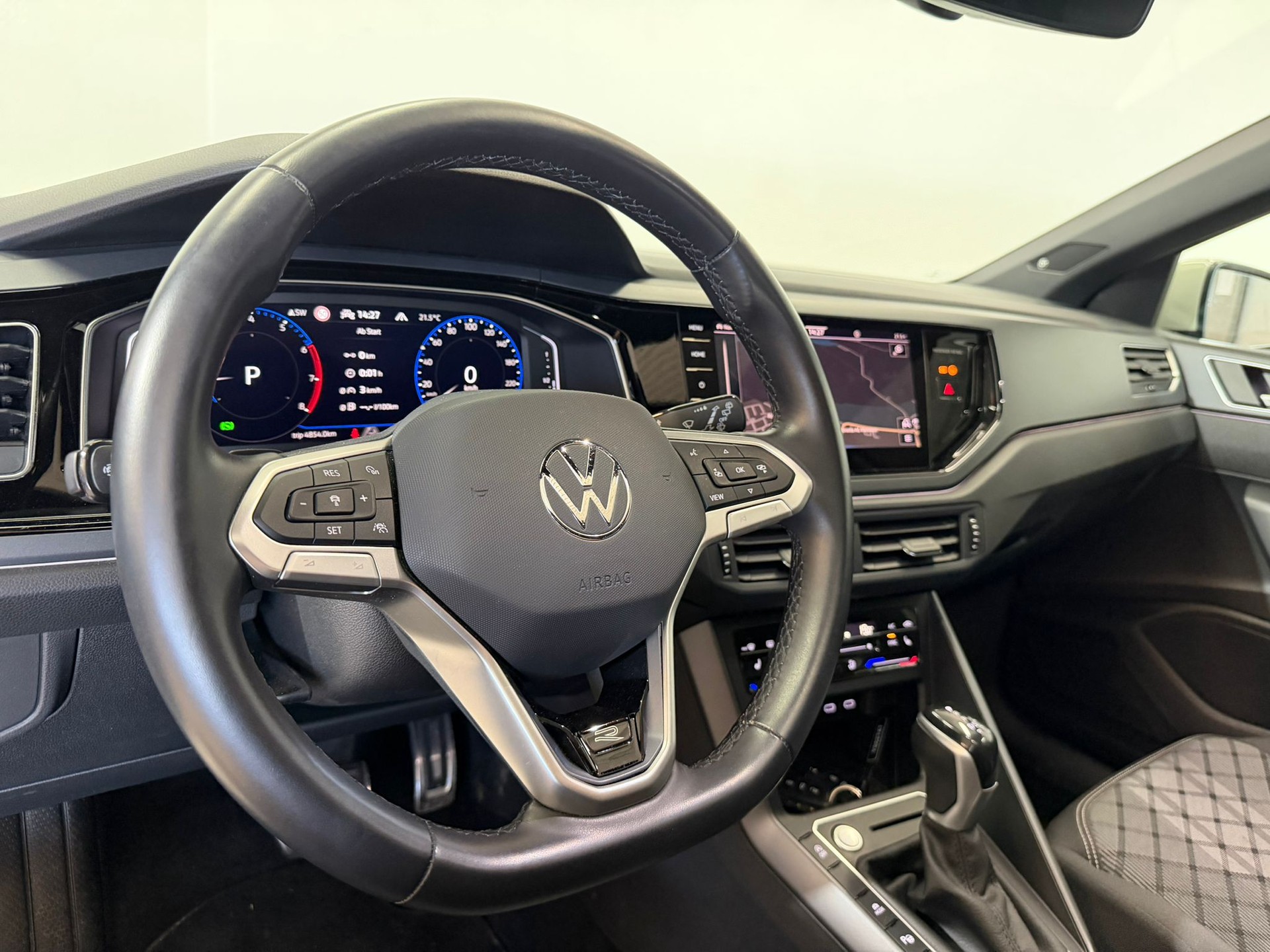 VW Polo 1.0 TSI R-Line DSG-image-5
