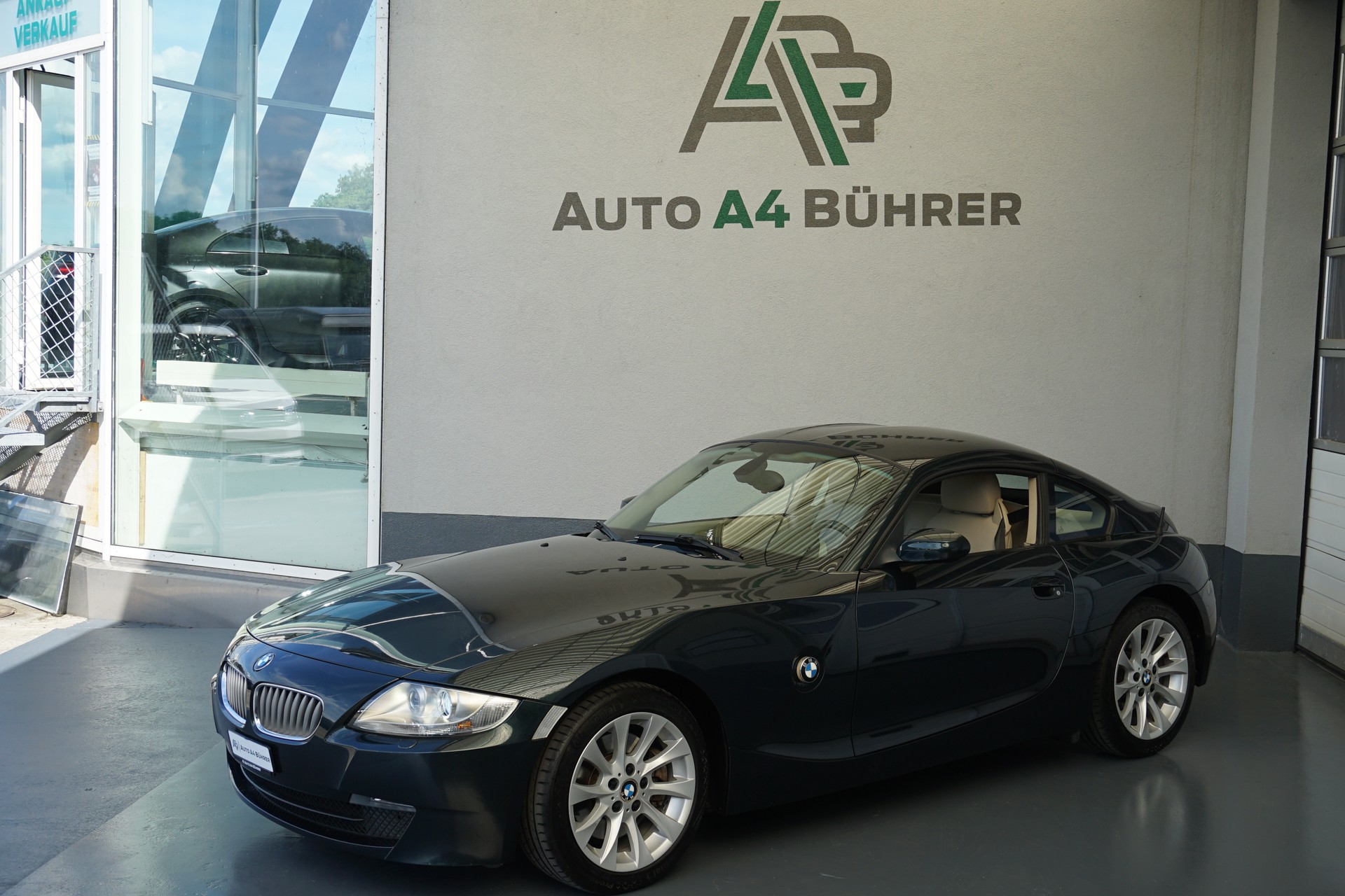 BMW Z4 3.0si Coupé 265PS Automat-showroom-element-3