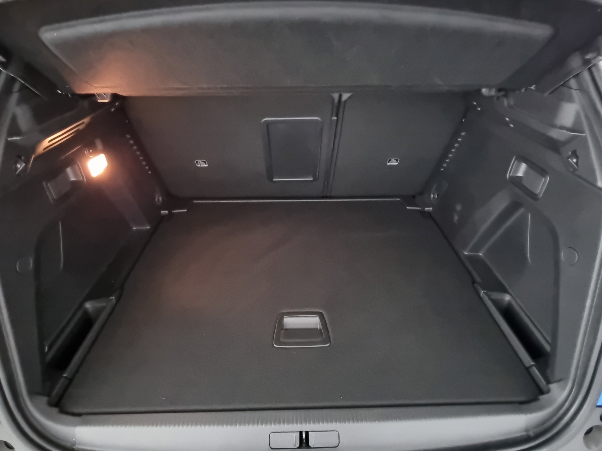 PEUGEOT 3008 1.2 STT GT-Line-image-15