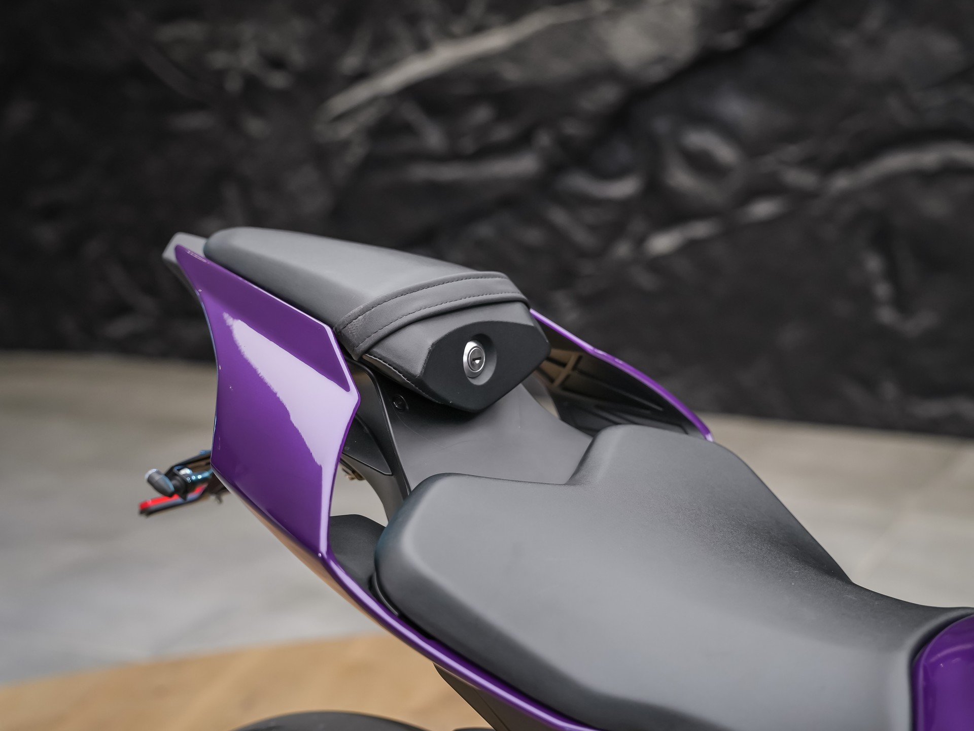 YAMAHA YZF-R1 ABS *Spezial Lackierung*SC Project*Kurzheck*-image-13