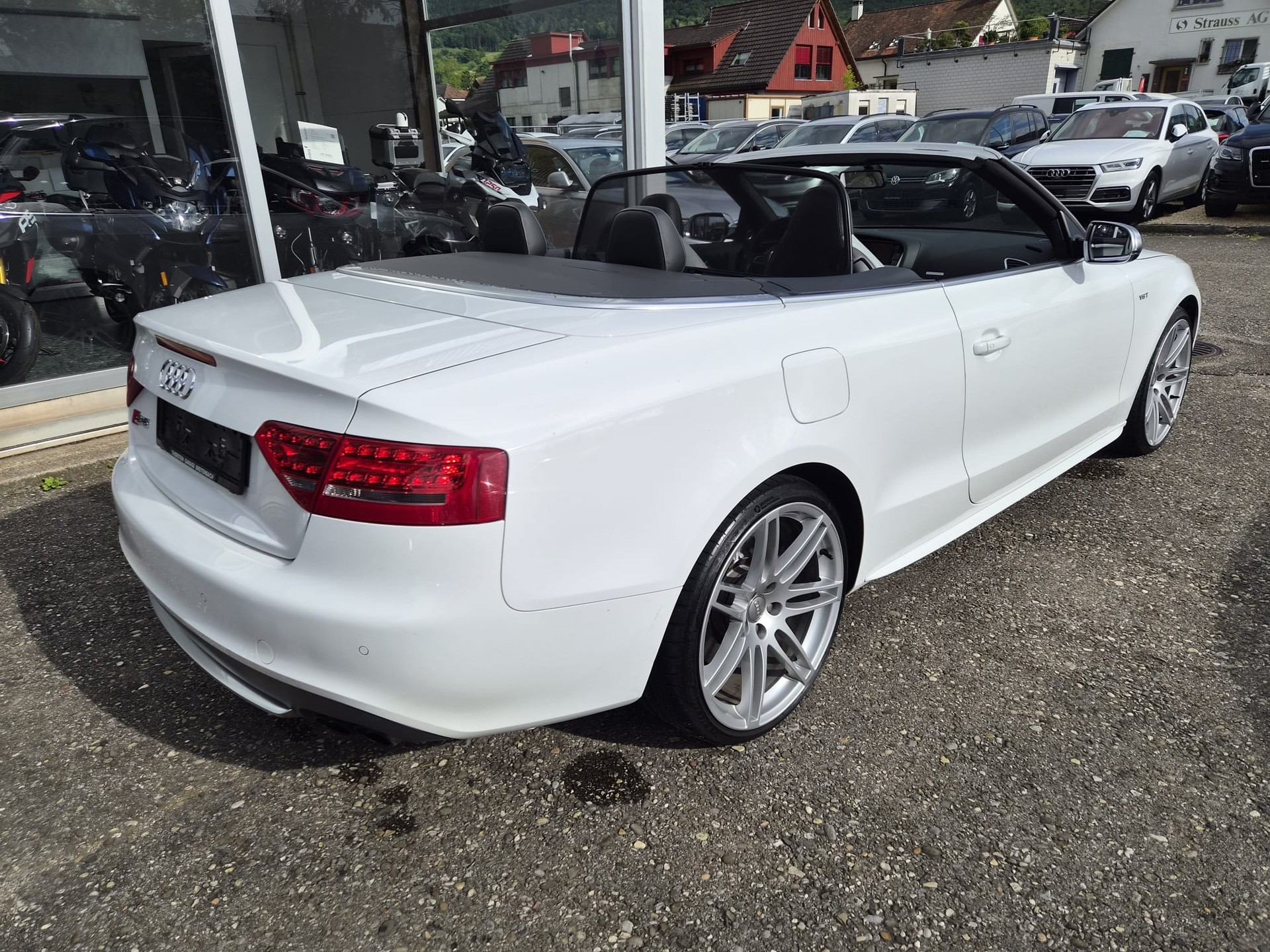 AUDI S5 Cabrio 3.0 TFSI quattro S-tronic-showroom-element-2