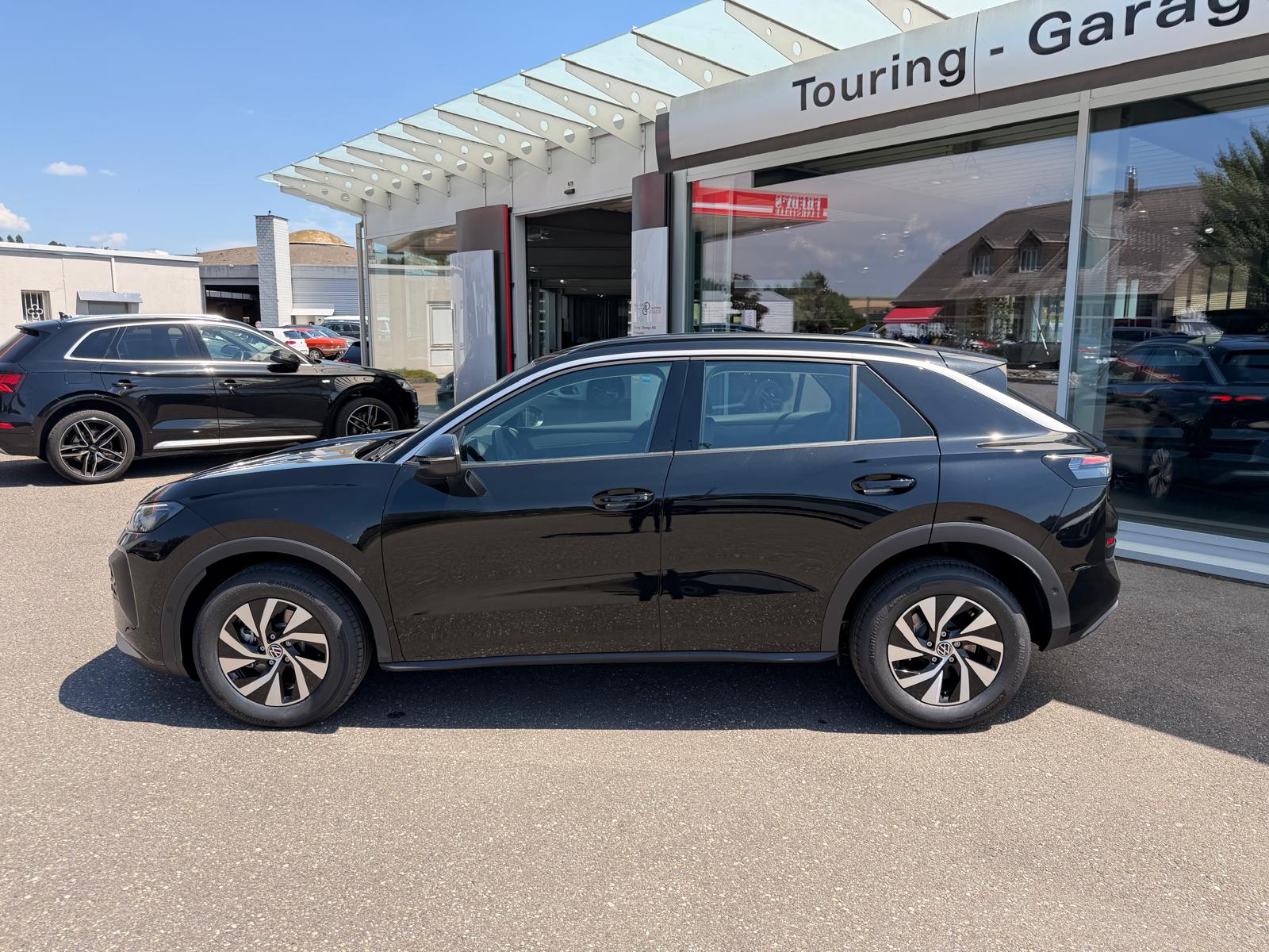 VW T-Roc 1.5 eTSI mHEV Trend DSG-showroom-element-1