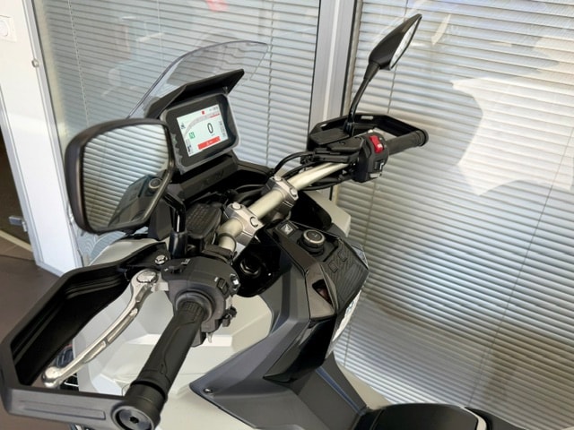 HONDA X-ADV-image-6