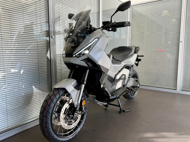 HONDA X-ADV-image-0