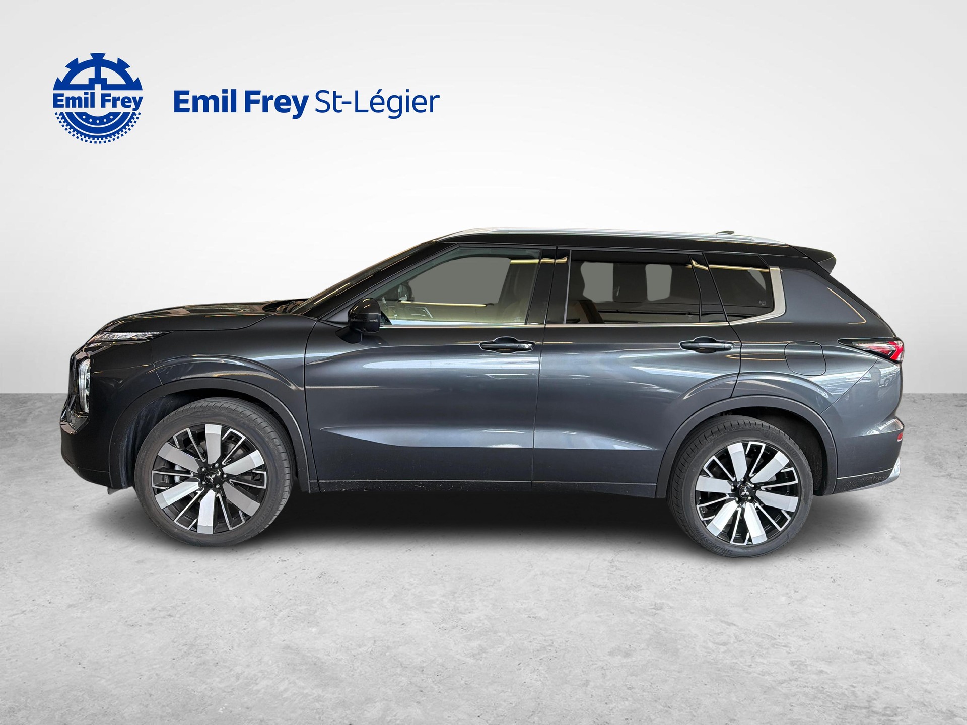 MITSUBISHI Outlander 2.4 PHEV Instyle+ 4x4-showroom-element-1