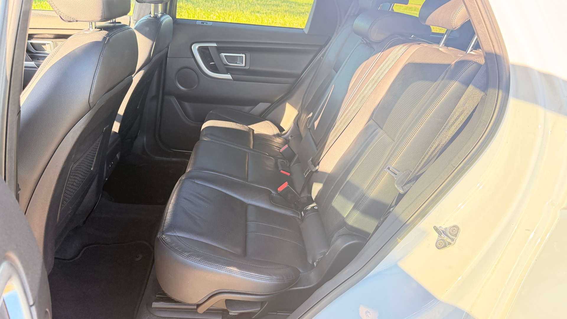 LAND ROVER Discovery Sport 2.0 Si4 HSE Advantage AT9-image-11