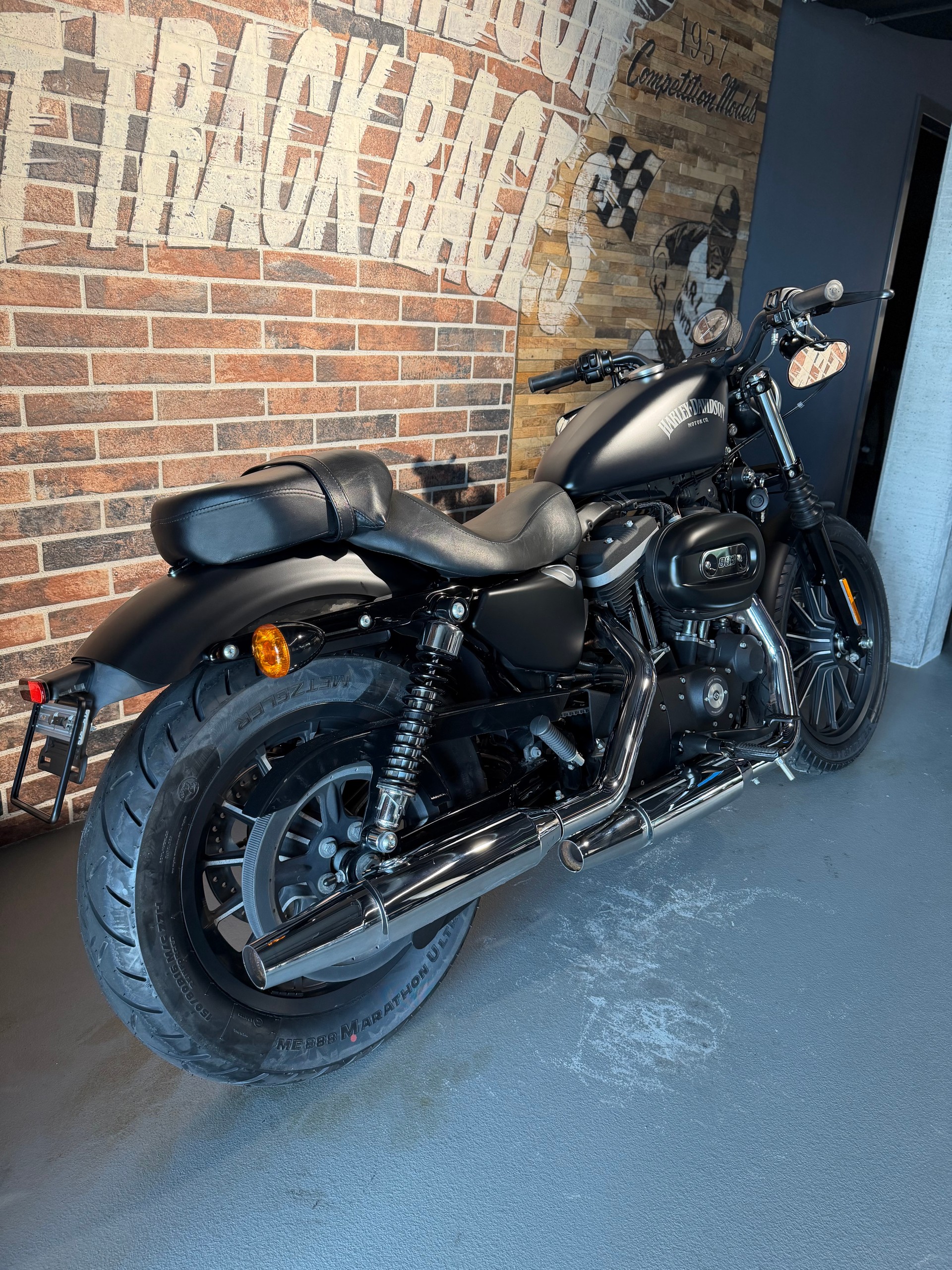 HARLEY-DAVIDSON XL 883 N Sportster Iron-image-8