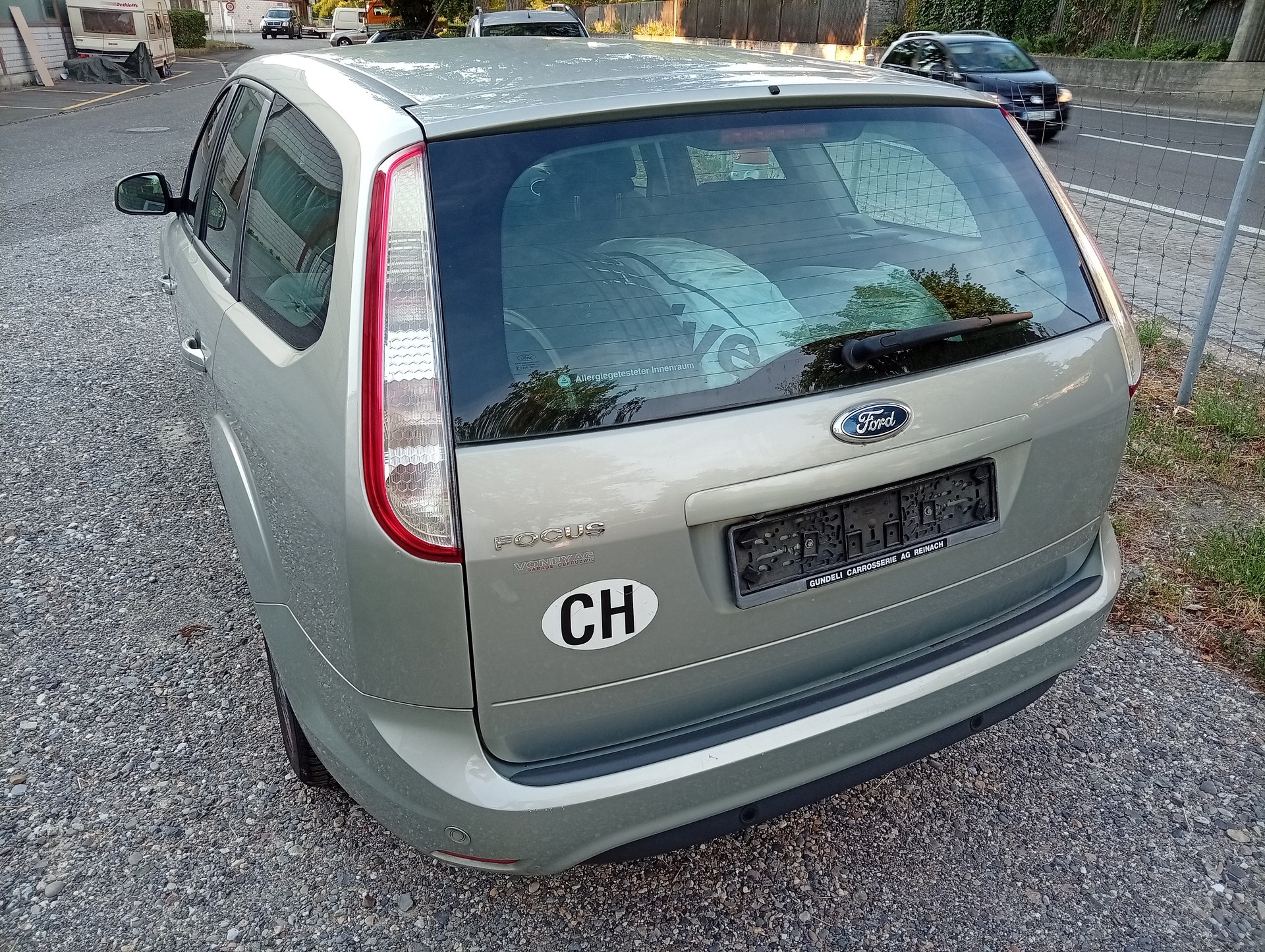 FORD Focus 2.0i Titanium-image-7