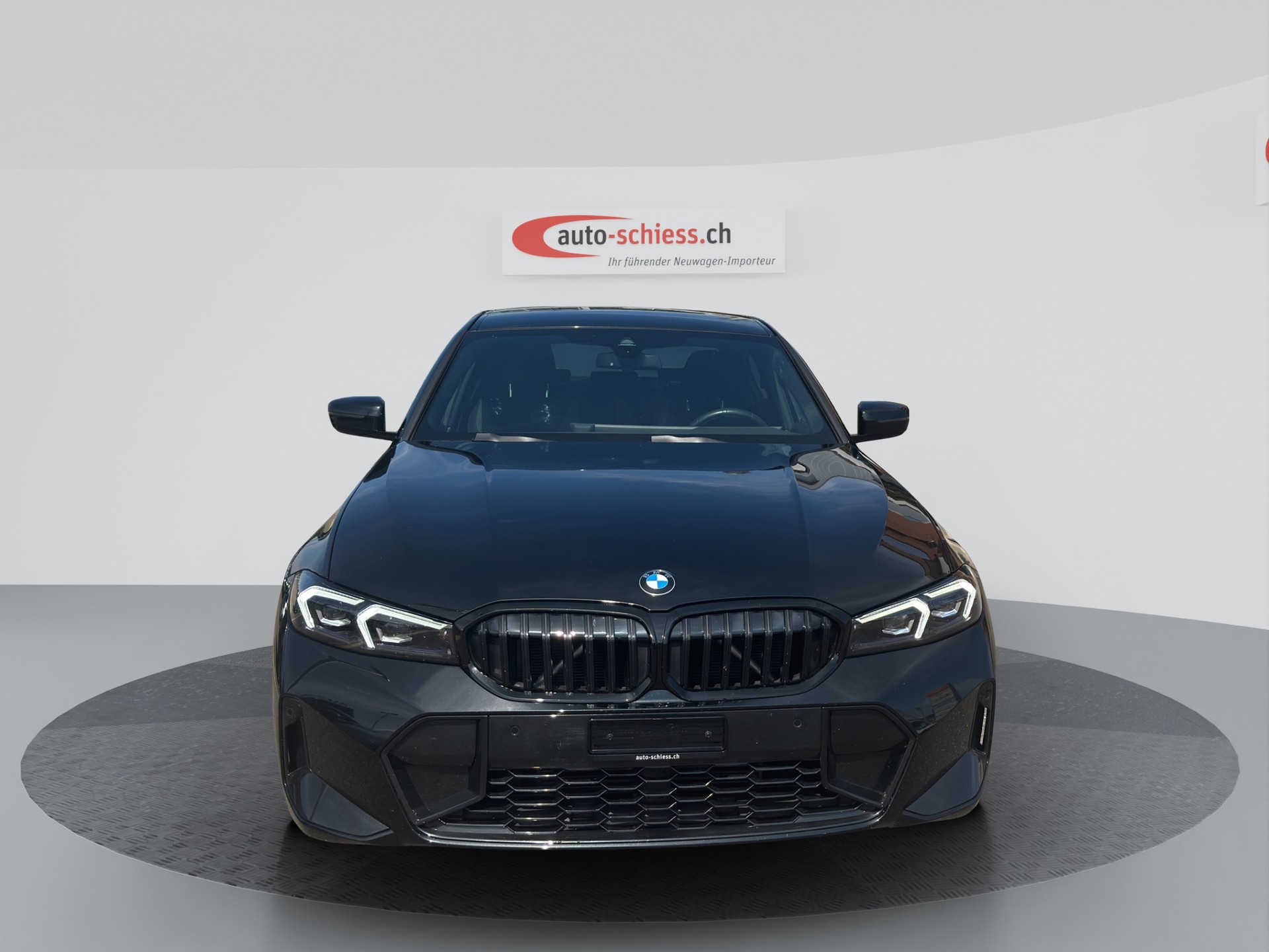 BMW 320d M Sport Pro xDrive 48V Steptronic Shadow Line-showroom-element-1