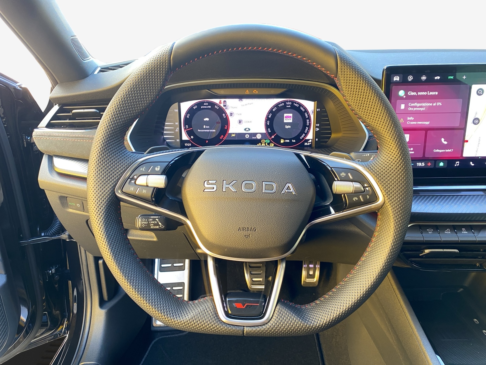 SKODA Octavia Combi 2.0 TSI DSG RS 30 Years Edition-image-8