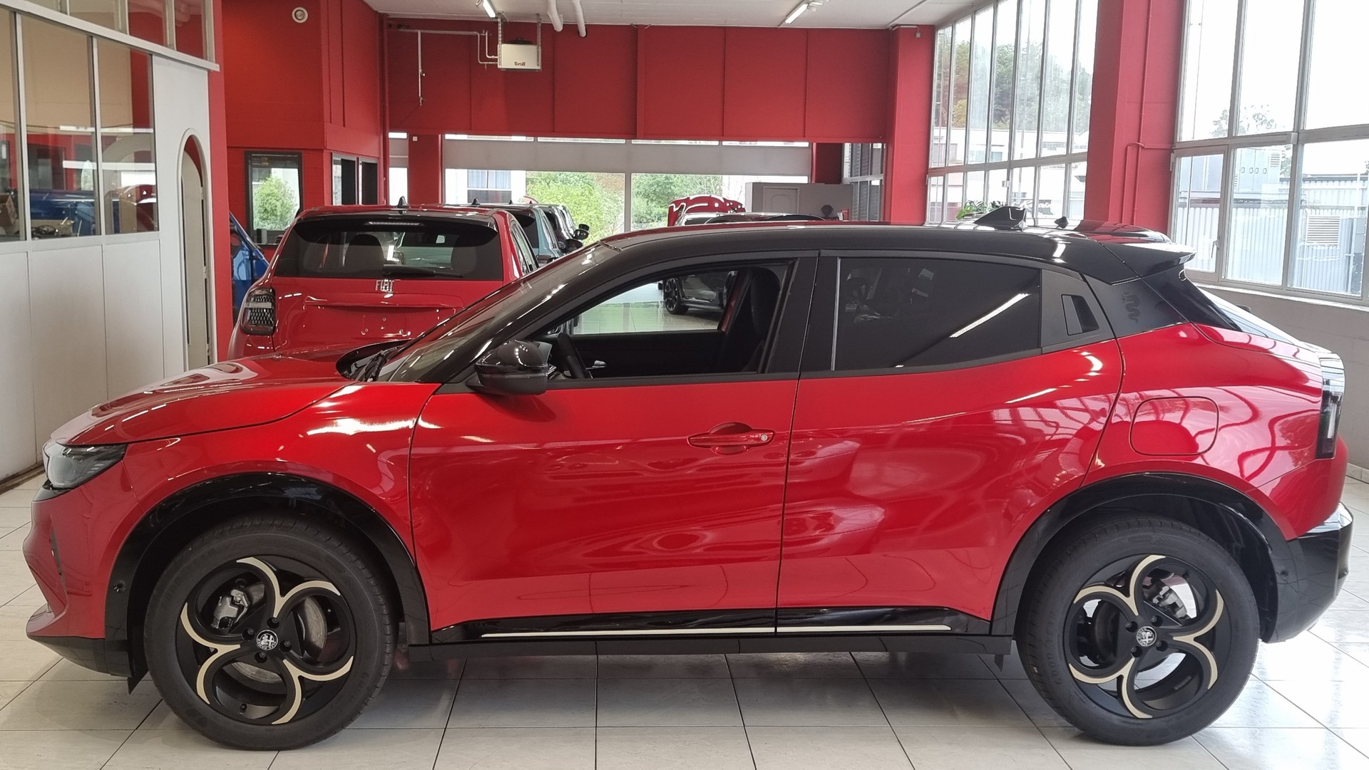 ALFA ROMEO Junior 1.2 Intensa-showroom-element-2