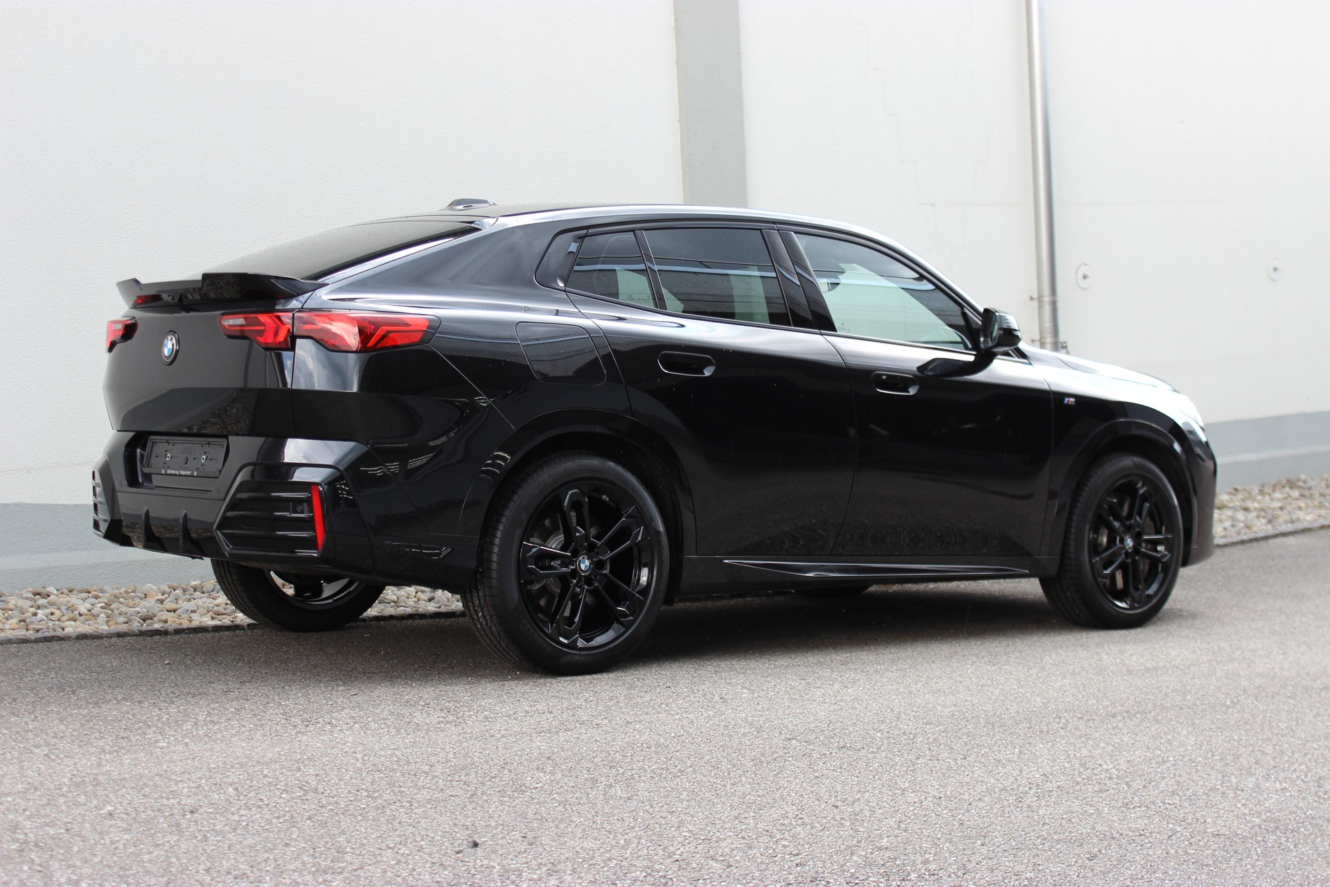 BMW X2 xDrive 20d 48V M Sportpaket Pro-showroom-element-2