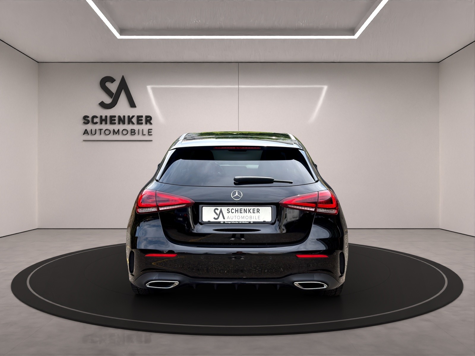 MERCEDES-BENZ A 180 d AMG Line-image-4