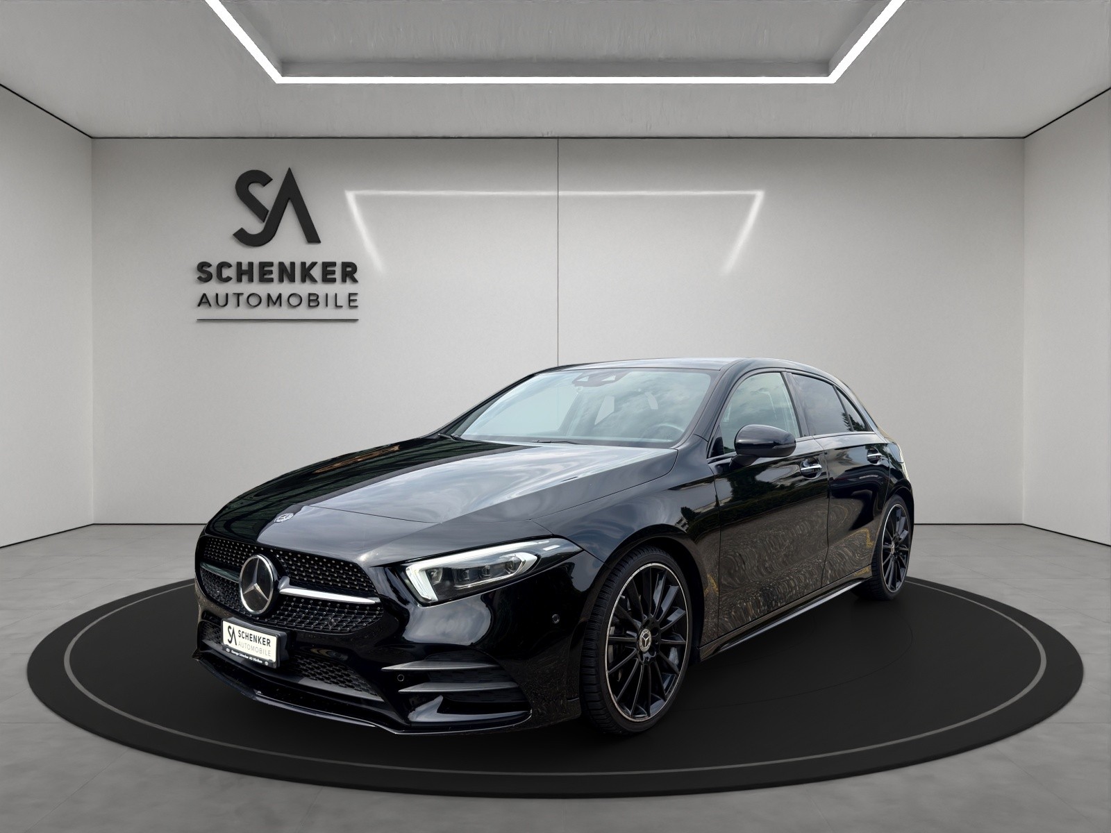 MERCEDES-BENZ A 180 d AMG Line-showroom-element-1