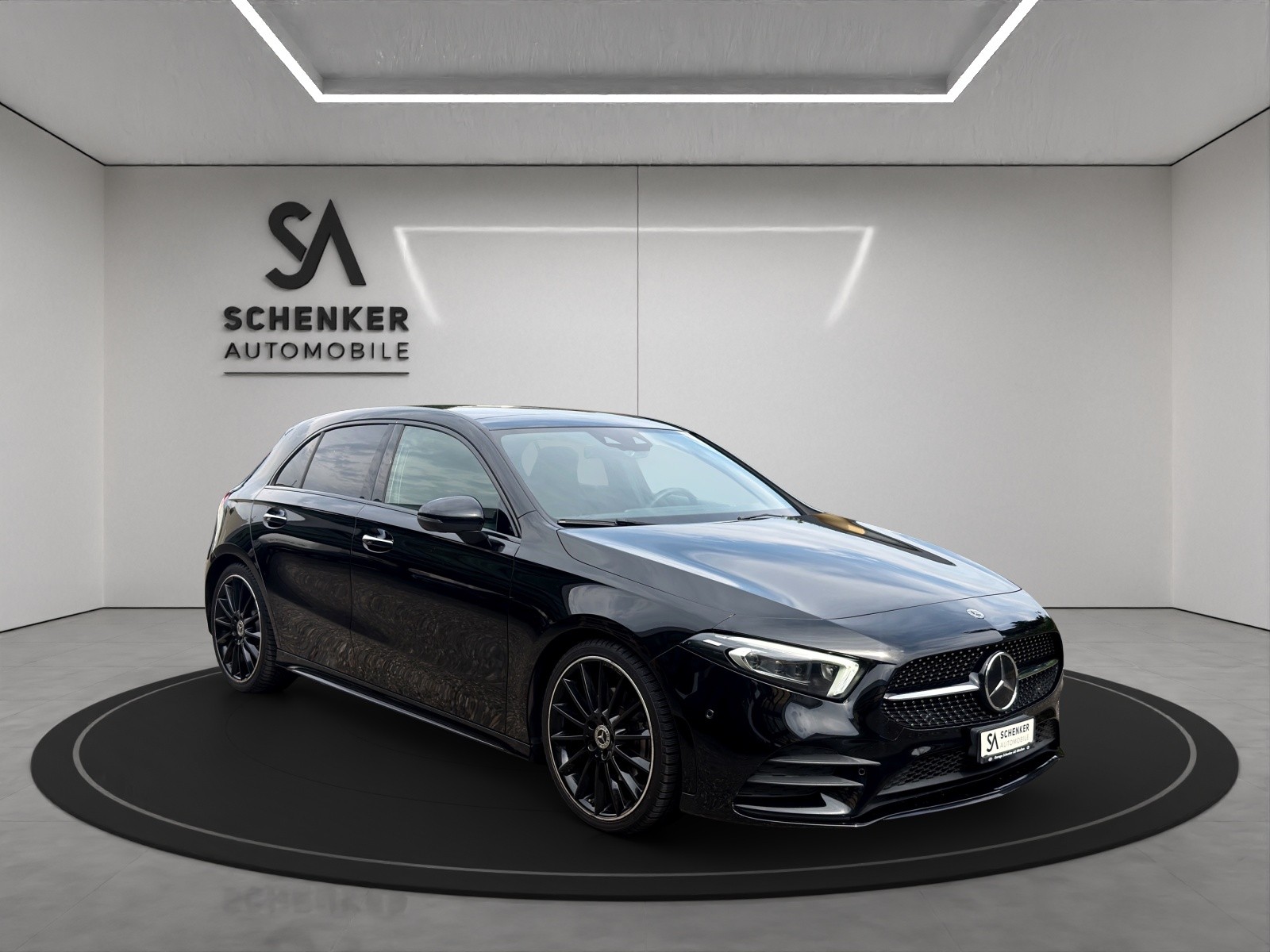 MERCEDES-BENZ A 180 d AMG Line-image-7