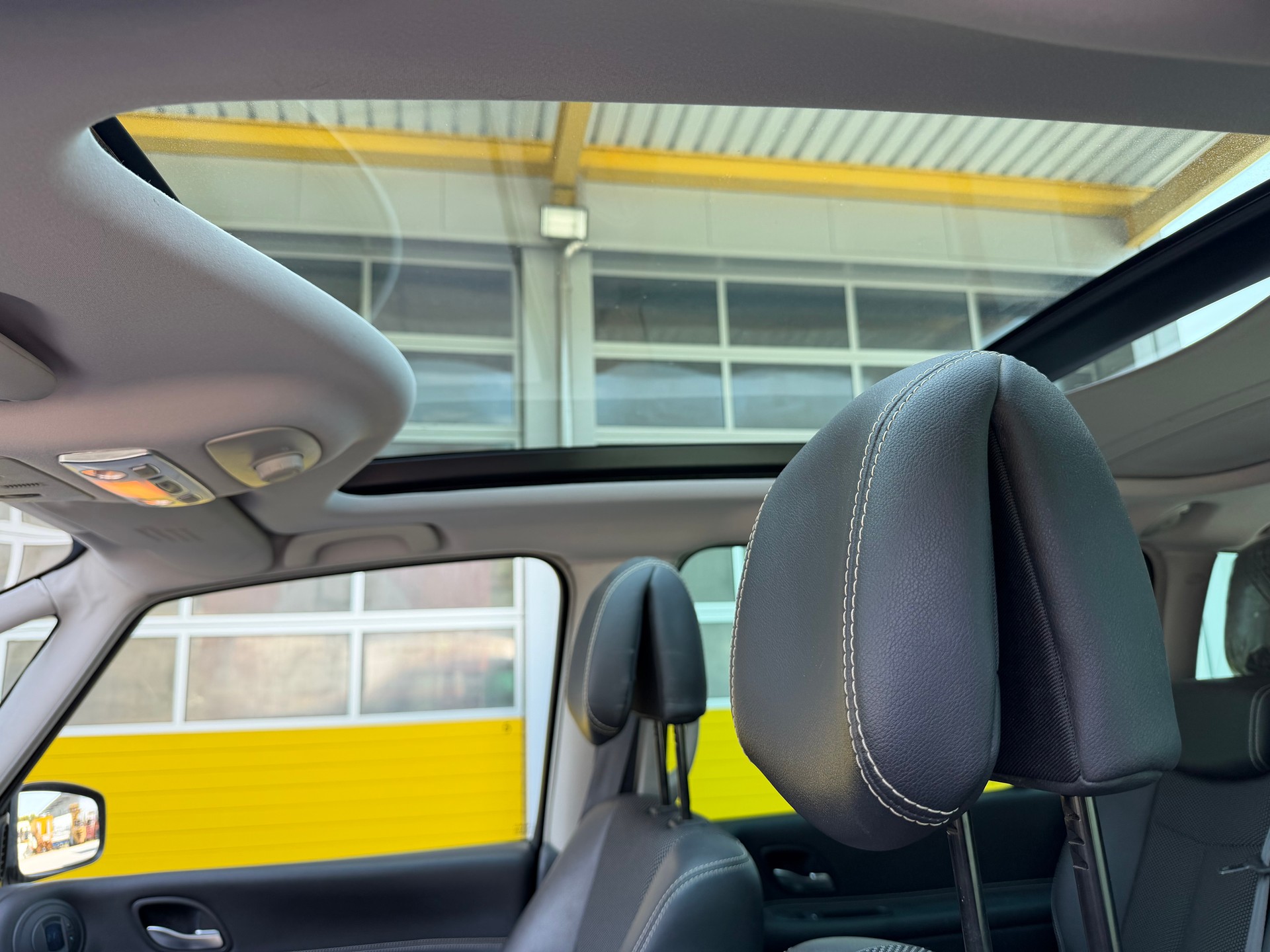 RENAULT Espace 2.0 dCi Dynamique Automatic-image-10