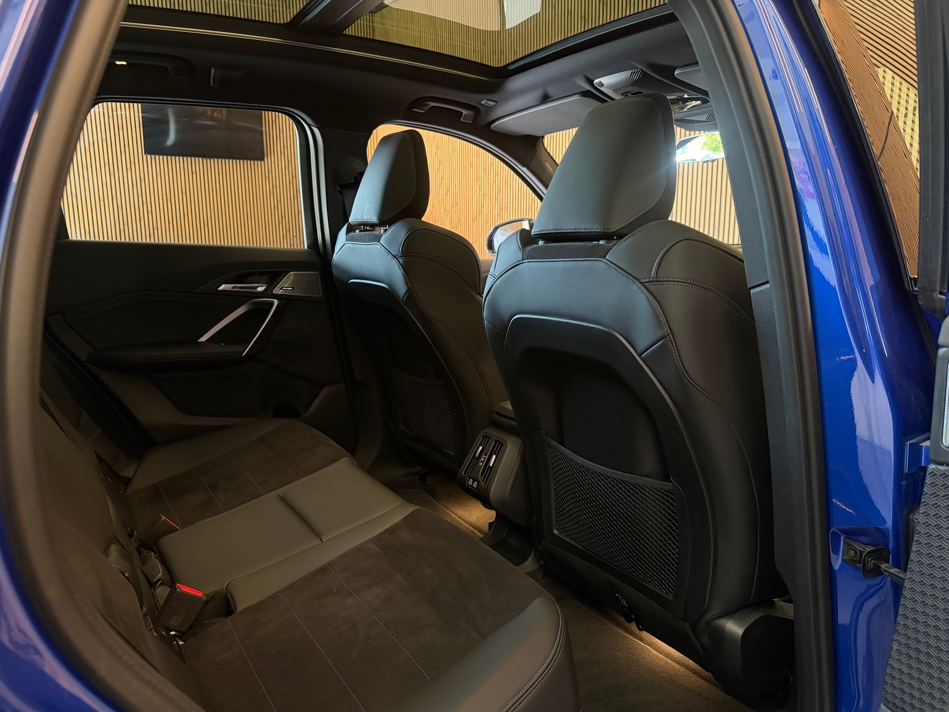 BMW X1 M Sport 25e xDrive paddles-image-19
