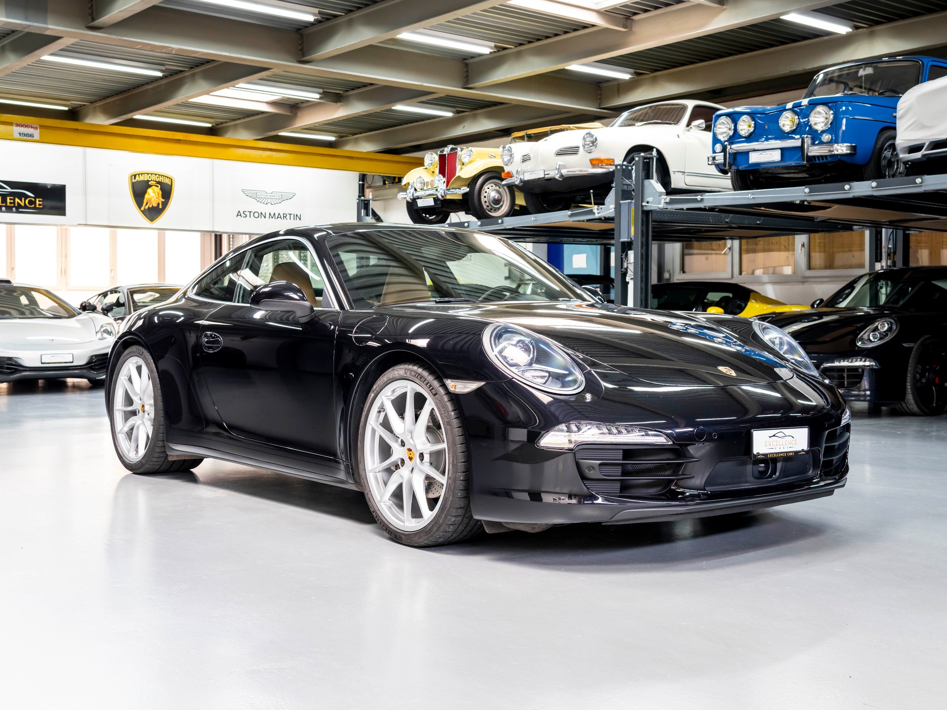 PORSCHE 911 Carrera 4 PDK-showroom-element-2
