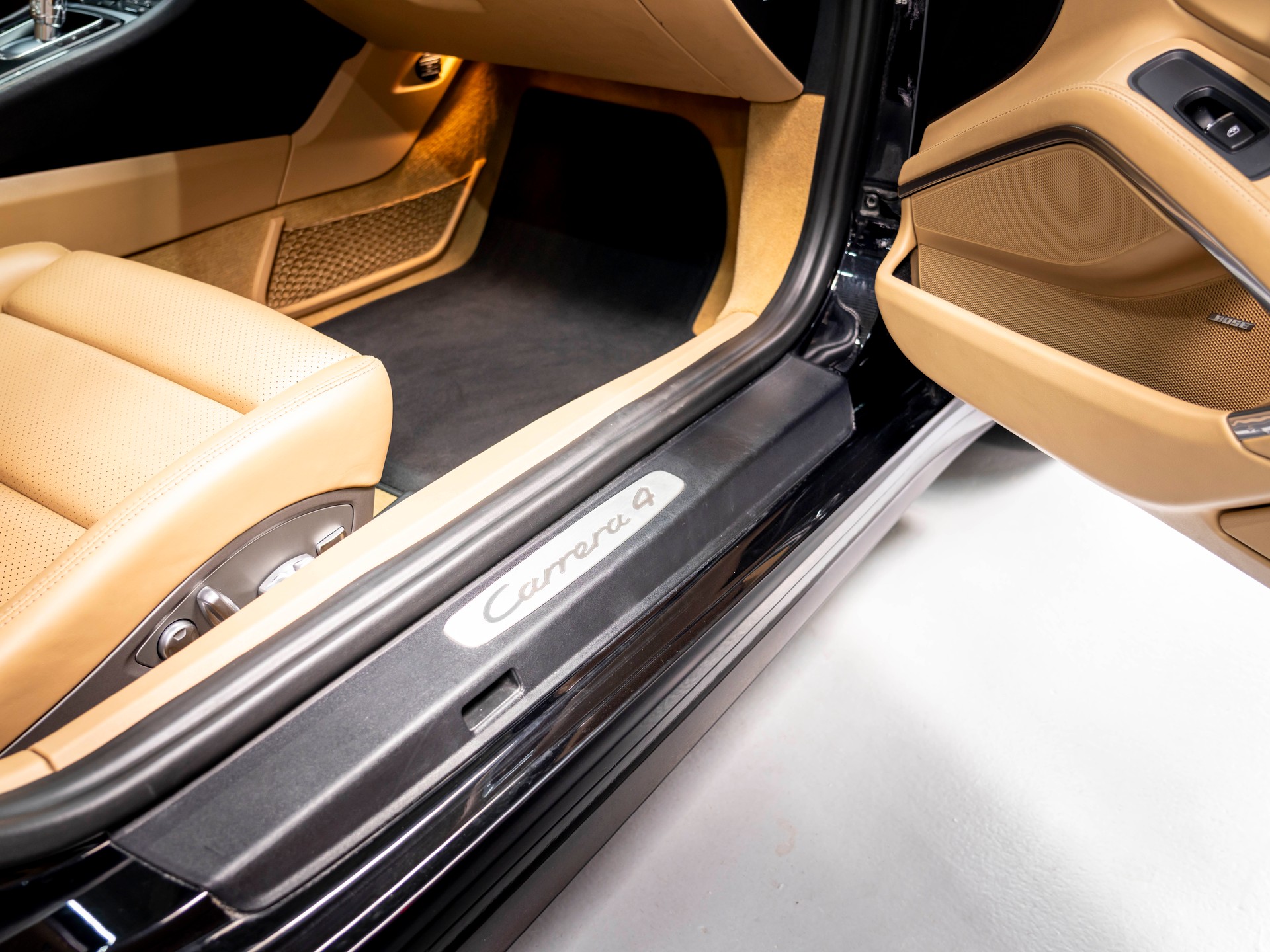 PORSCHE 911 Carrera 4 PDK-image-26