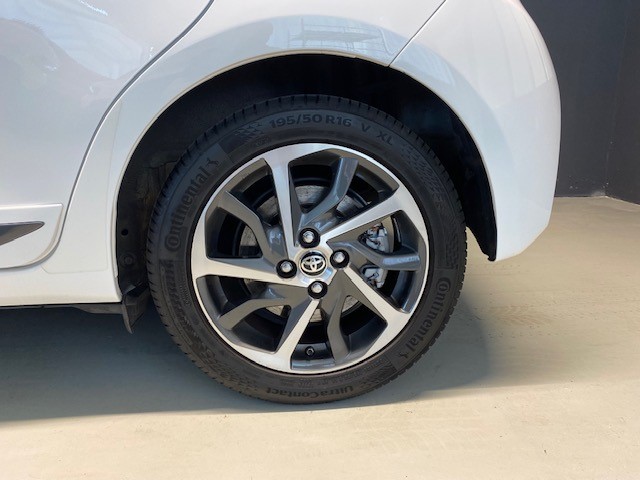 TOYOTA Yaris 1.5 VVT-iE Trend-image-16