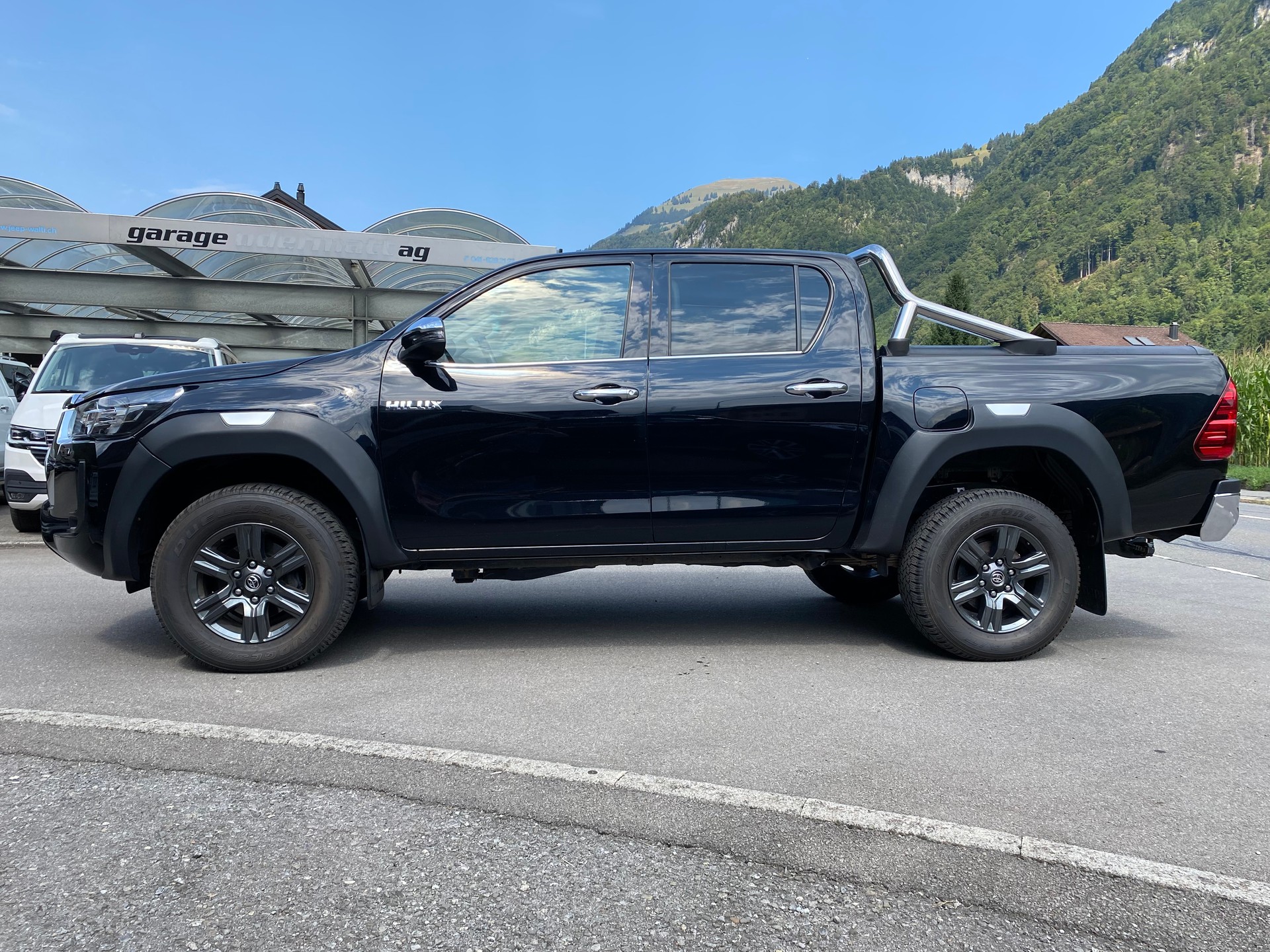 TOYOTA Hilux 2.8D-4D Style Double Cab 4x4 A