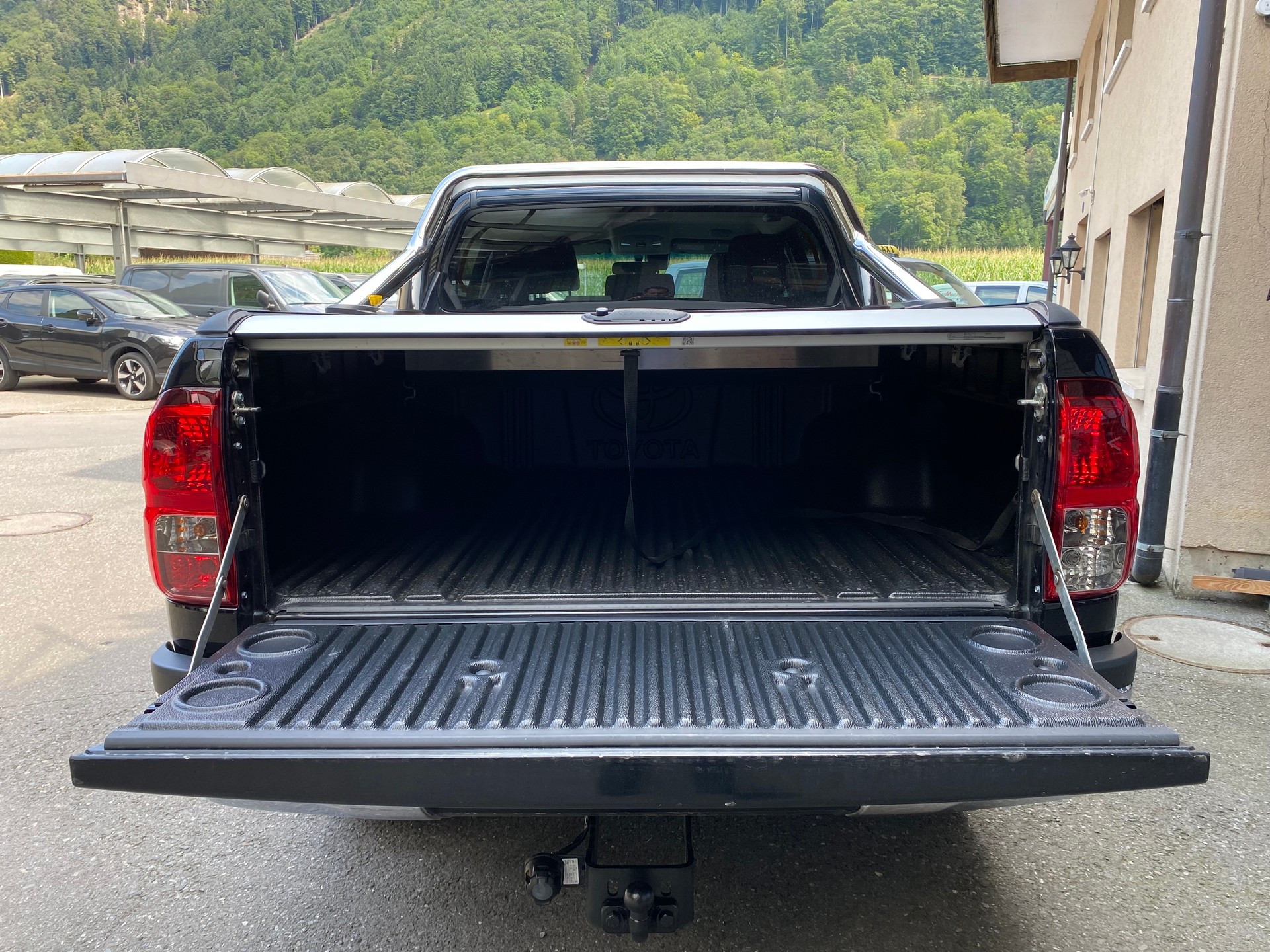 TOYOTA Hilux 2.8D-4D Style Double Cab 4x4 A-image-9