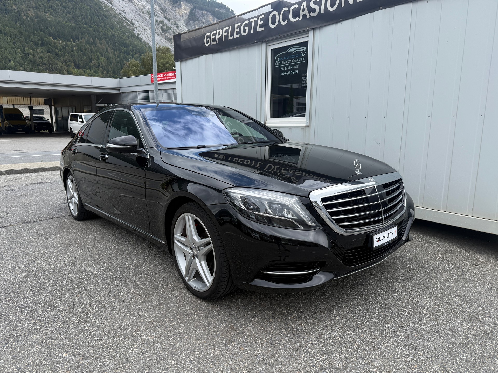 MERCEDES-BENZ S 350 BlueTEC 4Matic 7G-Tronic-showroom-element-1