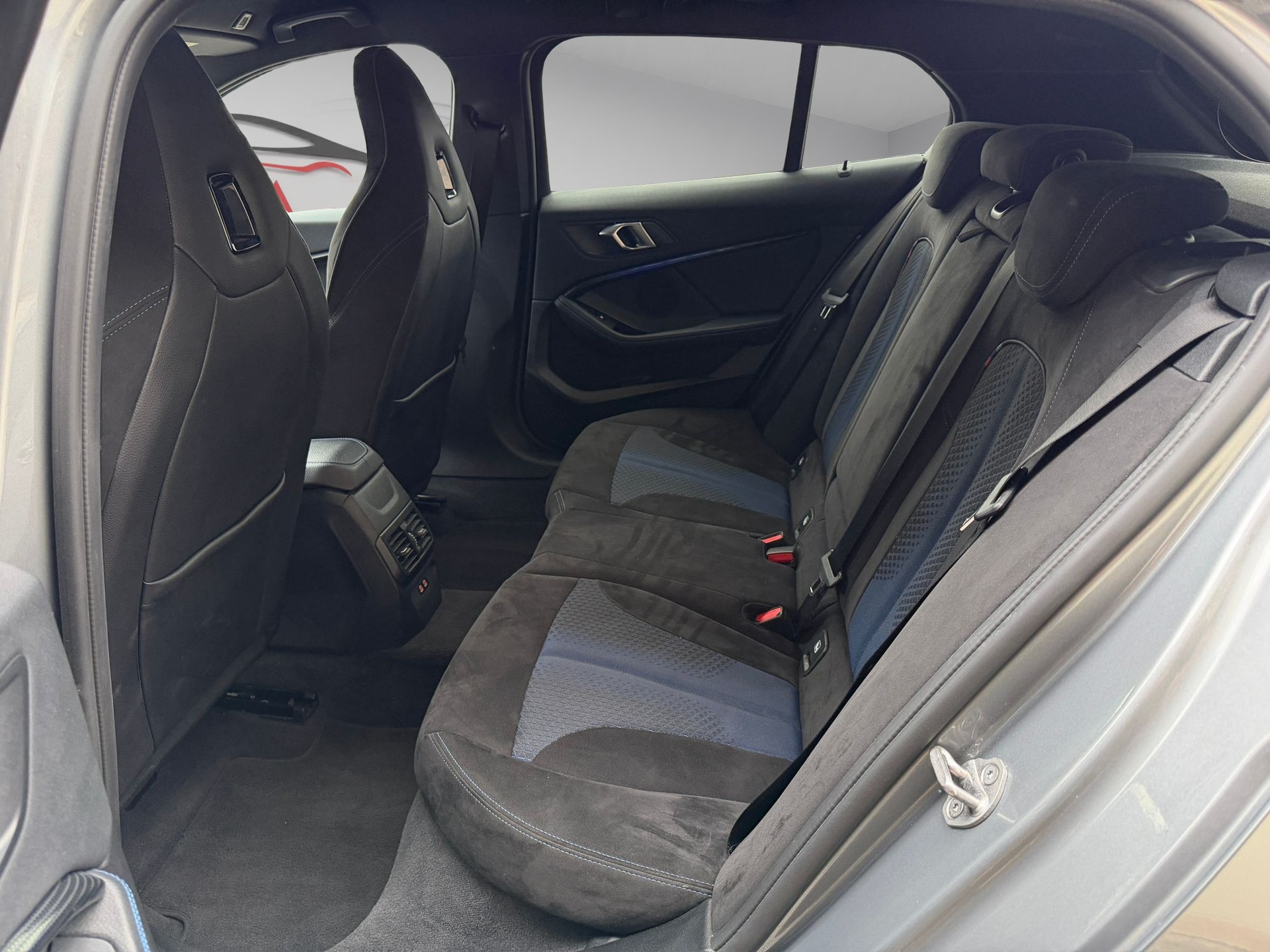BMW 120d xDrive Steptronic Pure M Sport-image-14