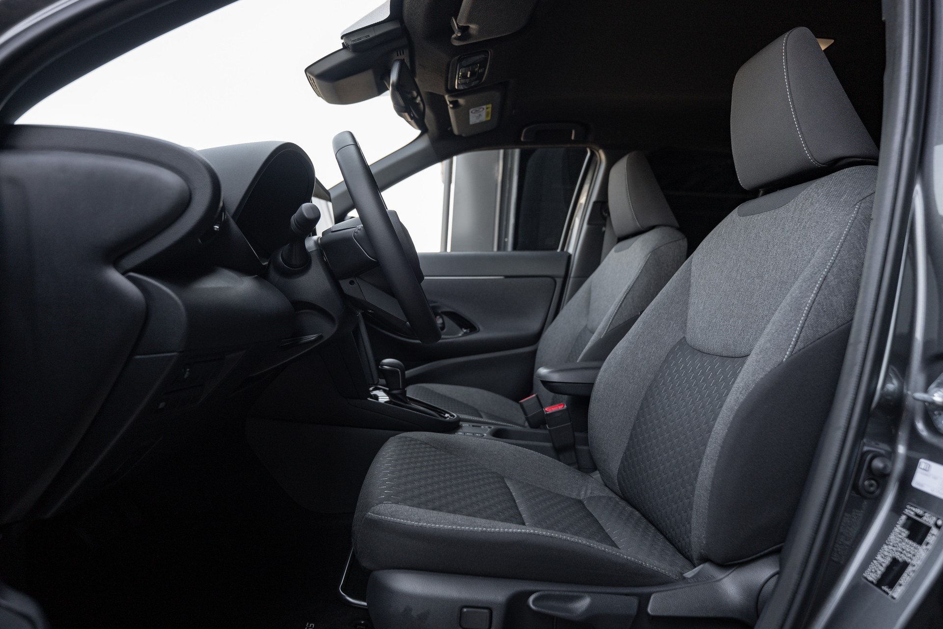 TOYOTA Yaris Cross 1.5 e-CVT-image-9
