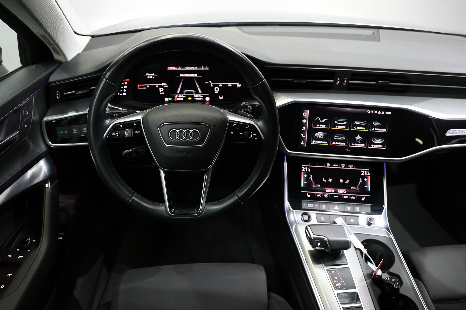 AUDI A6 Avant 40 TDI Sport quattro S-tronic-image-8